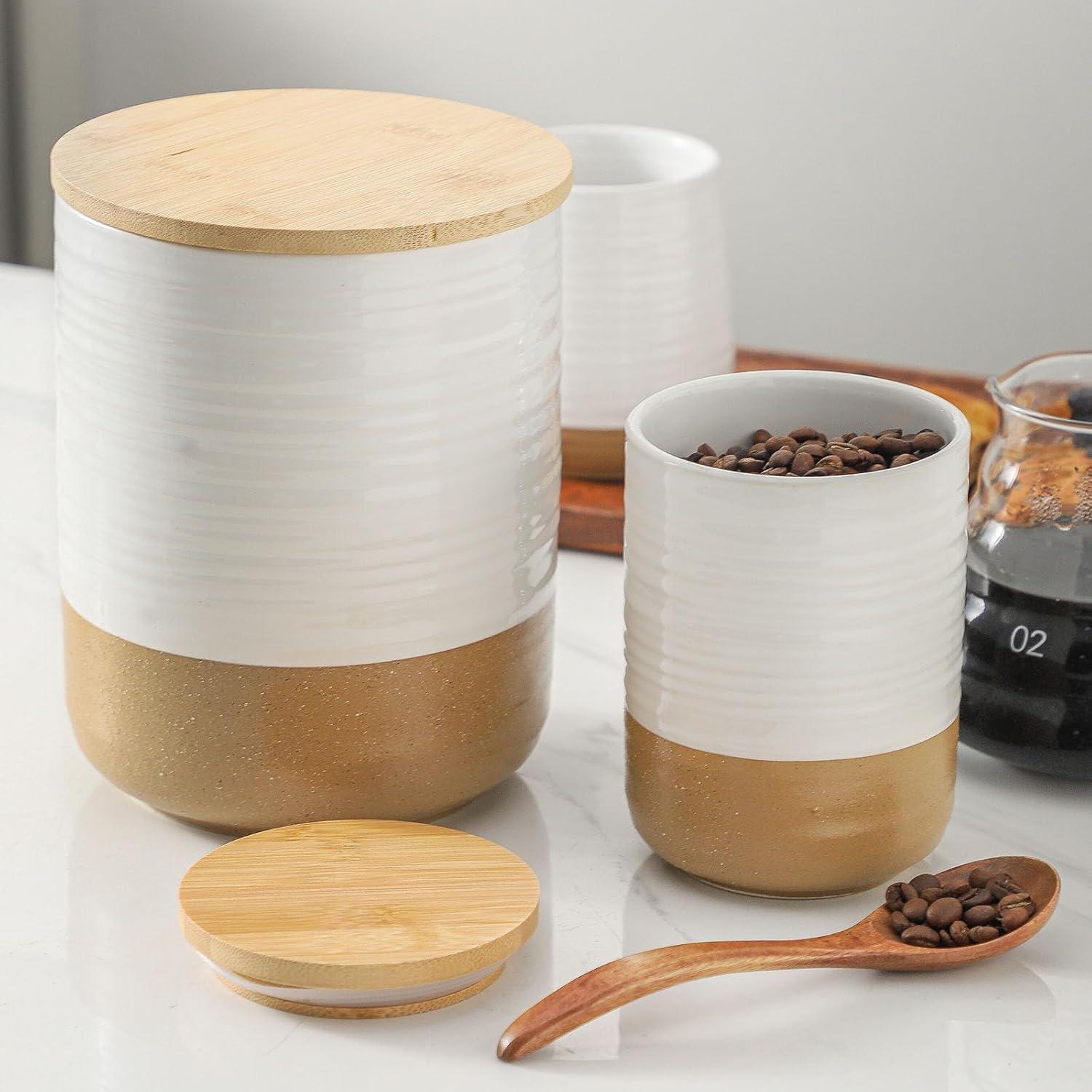 Tarros de Cerámica Hasense con Tapas de Bambú - 2 Piezas 2.27L y 0.68L