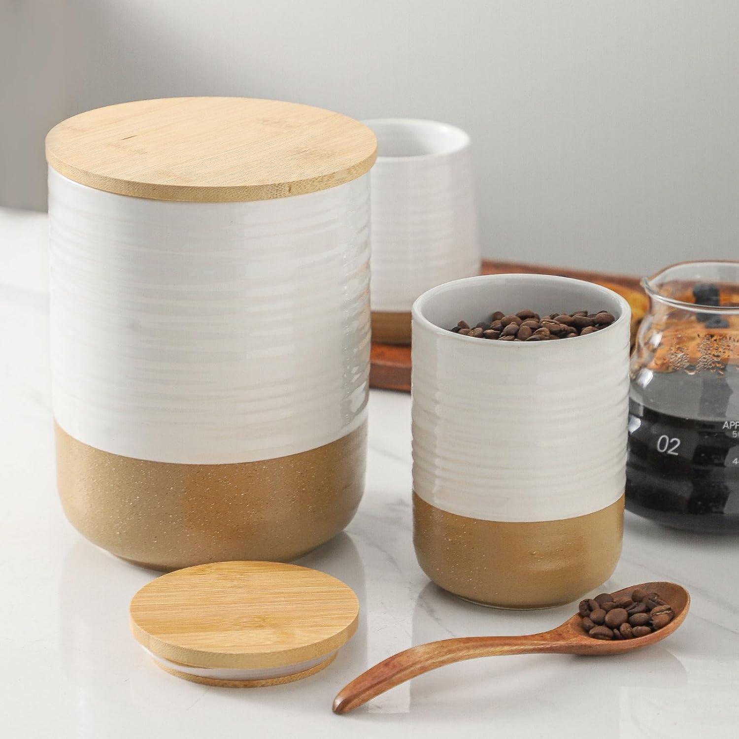 Tarros de Cerámica Hasense con Tapas de Bambú - 2 Piezas 2.27L y 0.68L