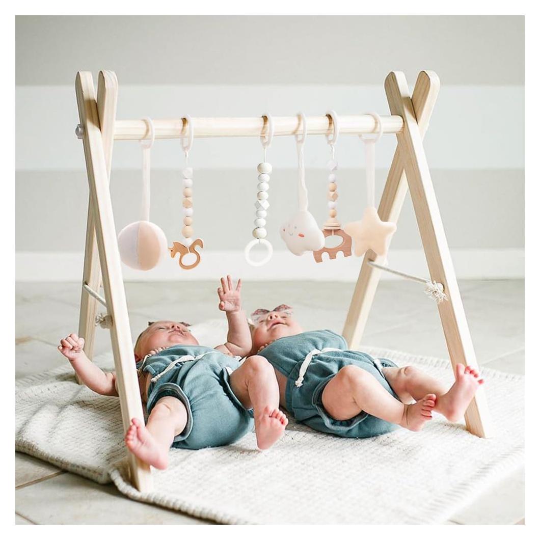 Gimnasio de Bebé de Madera Funny Supply con 6 Juguetes