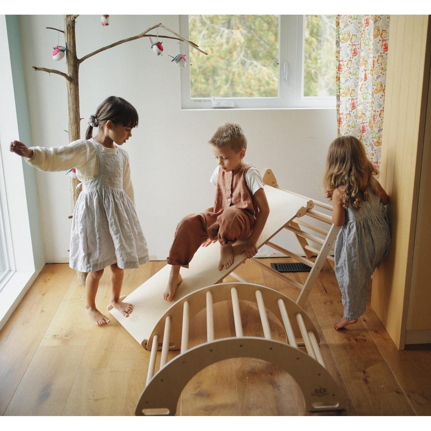 Sistema de Gimnasio Picler Kinderfeets Rampa y Tobogán 110x43cm