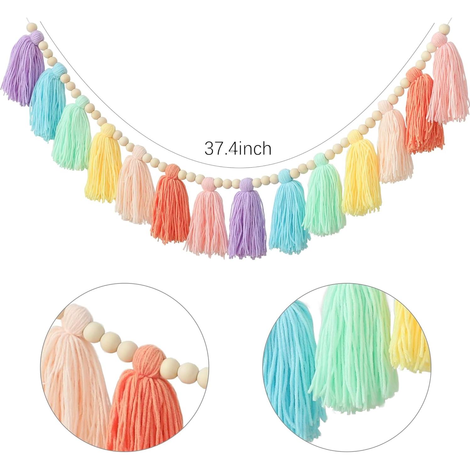 Guirnalda de Borlas Boho Arcoíris con Perlas de Madera 21x16.9cm