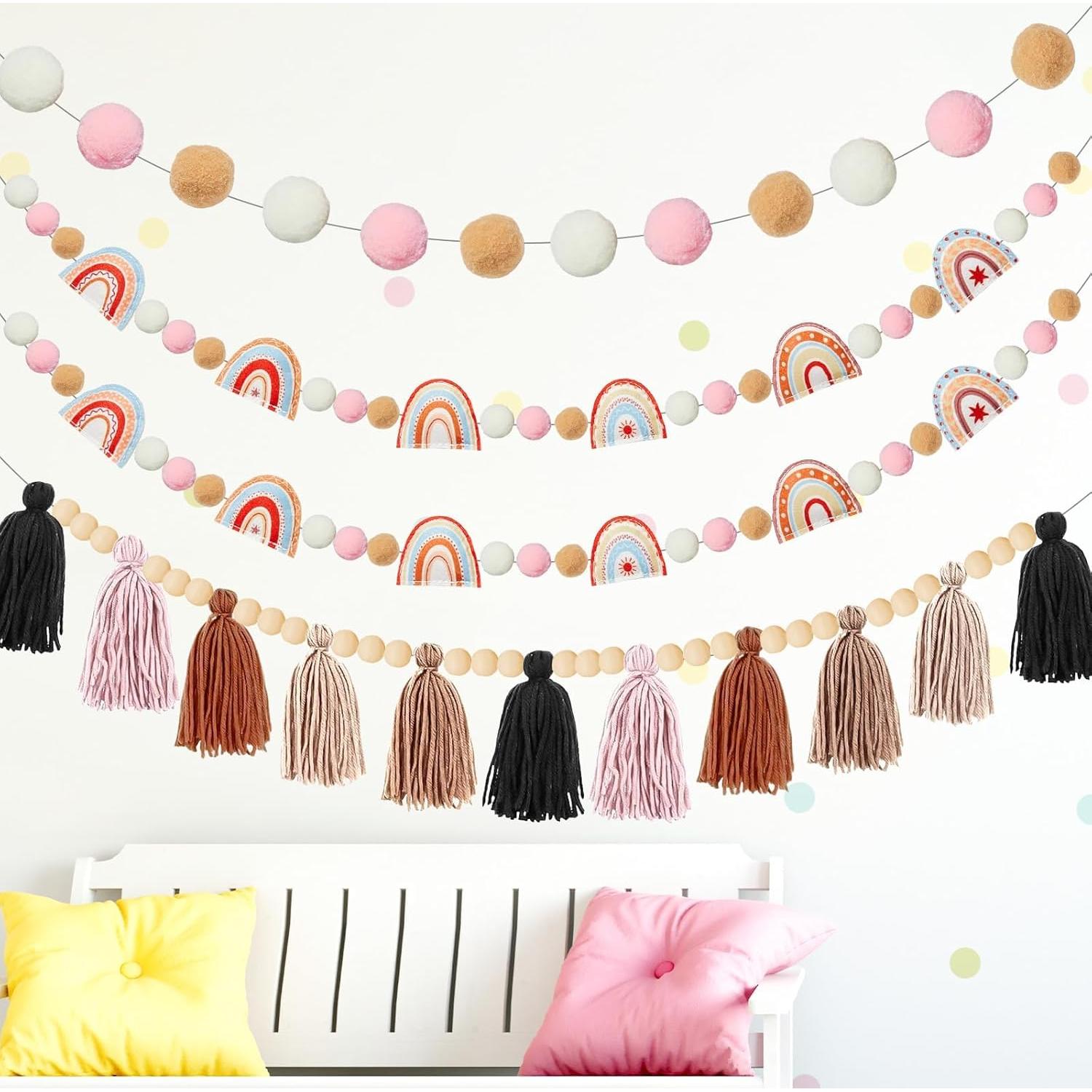 Guirnalda de Fieltro Boho QOUBAI 4 Pcs con Pom Poms y Borlas