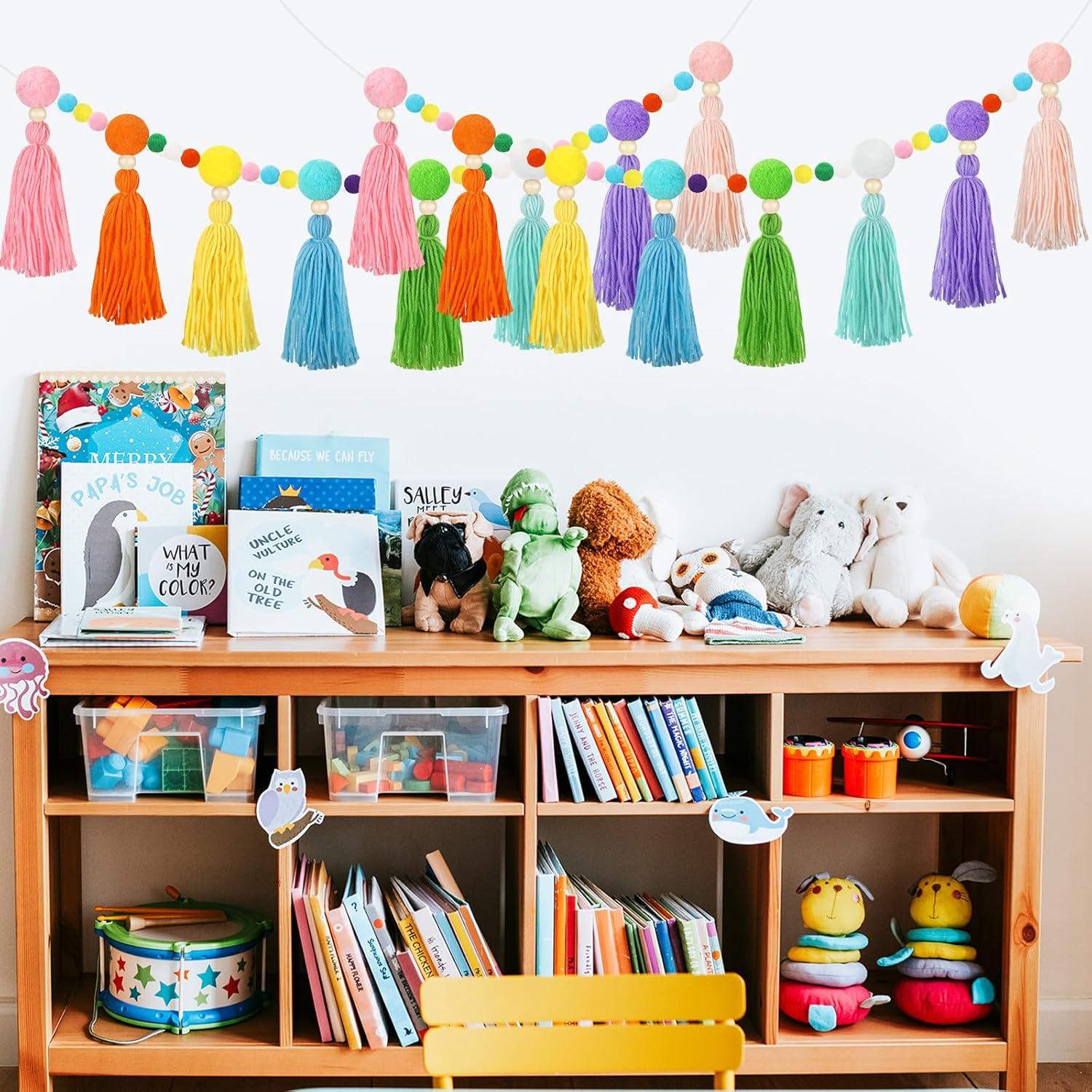 Guirnalda de Pom Pom Arcoíris Janinka 4m con Borlas Coloridas