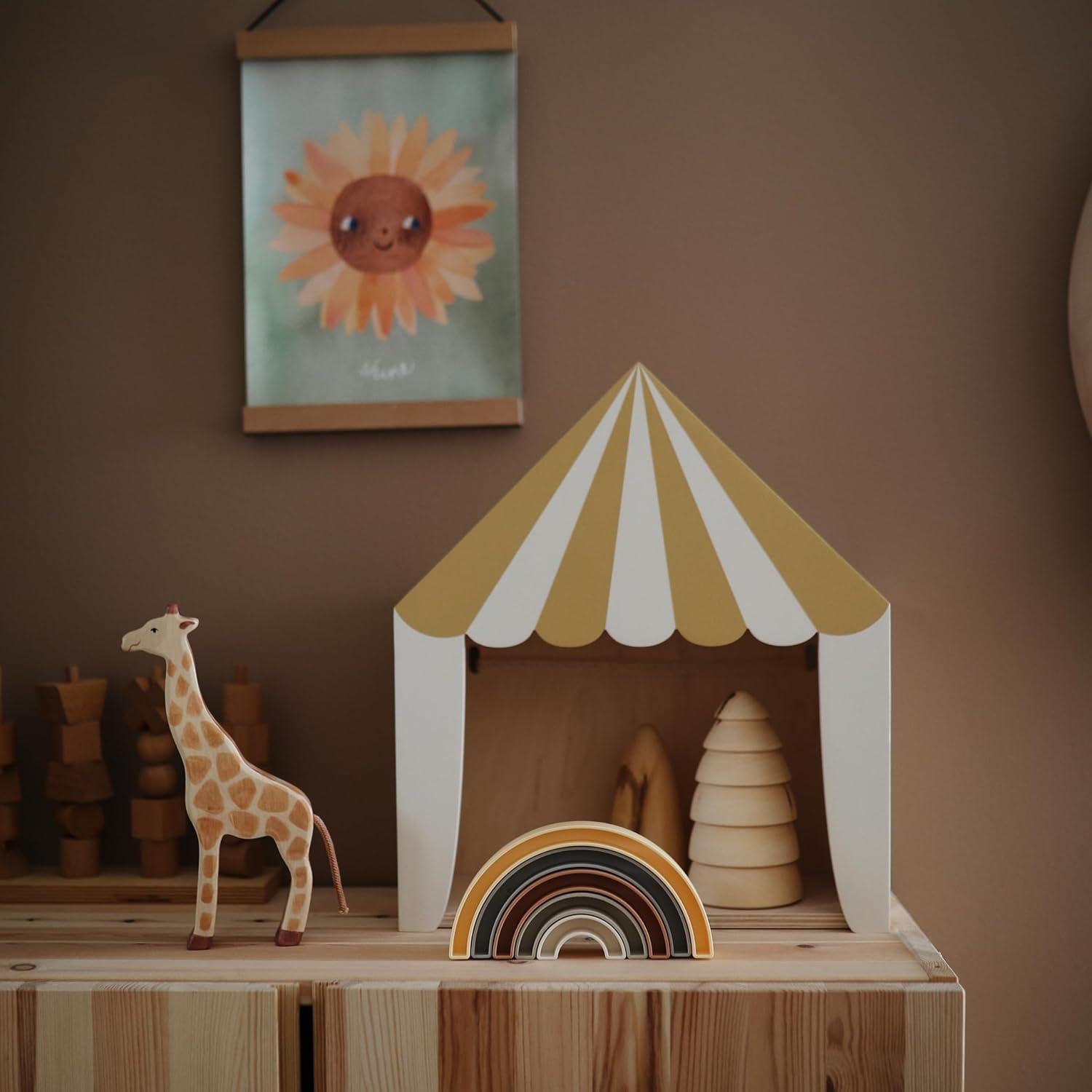 Juguete Apilable Arcoíris Mushie Sol - Hecho en Dinamarca