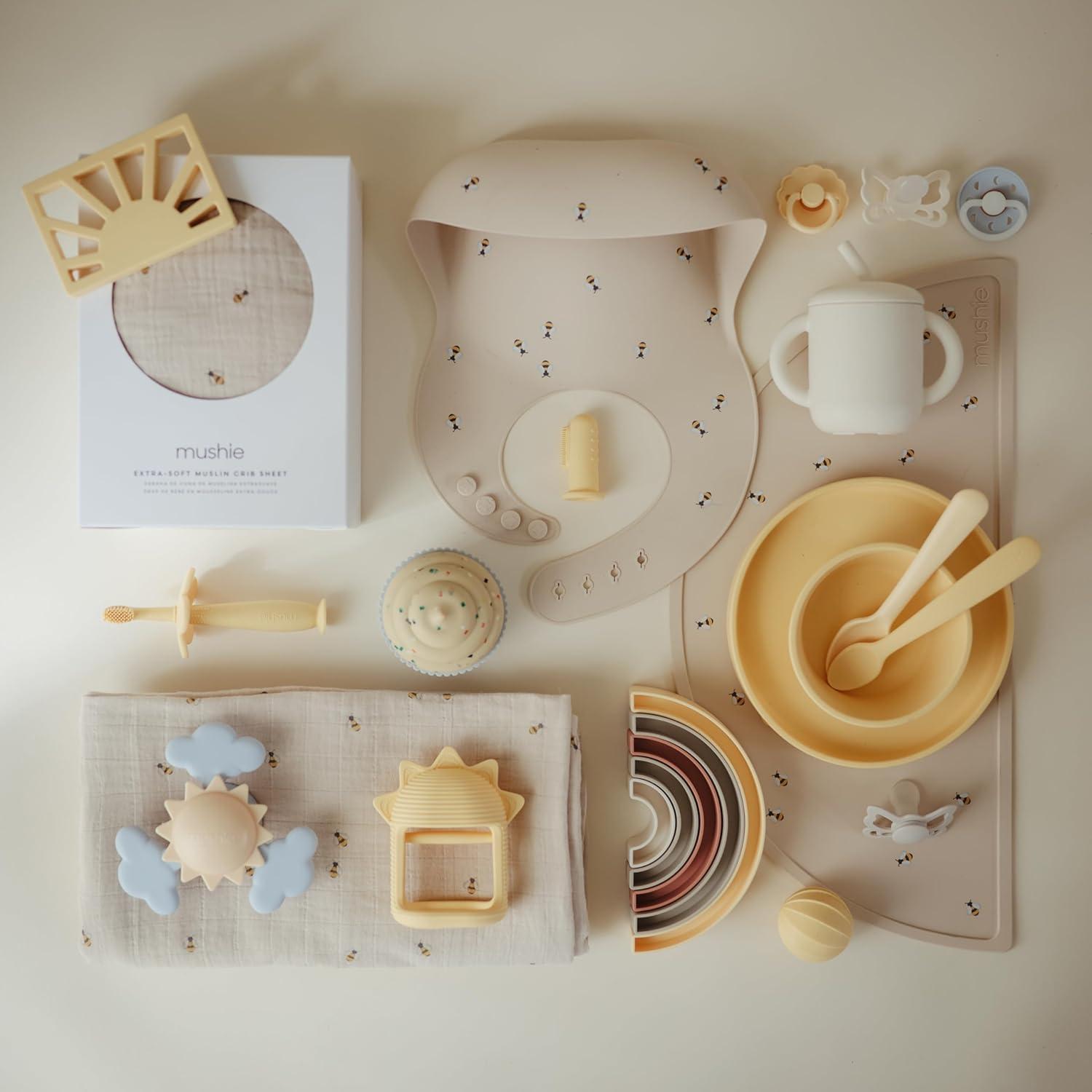 Juguete Apilable Arcoíris Mushie Sol - Hecho en Dinamarca