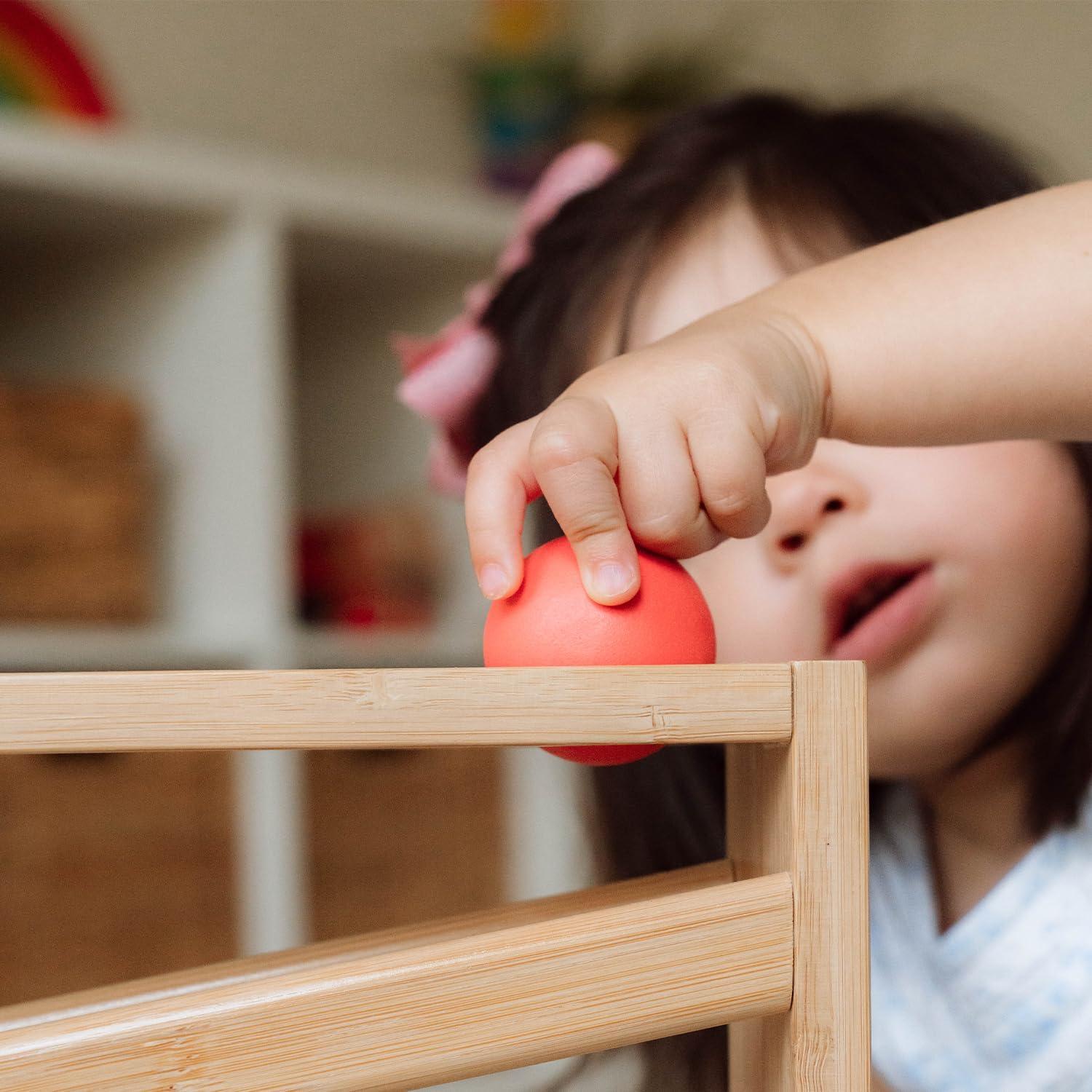 Rastreador de Pelotas Pequeñas Montessori & Me - Juguete de Madera