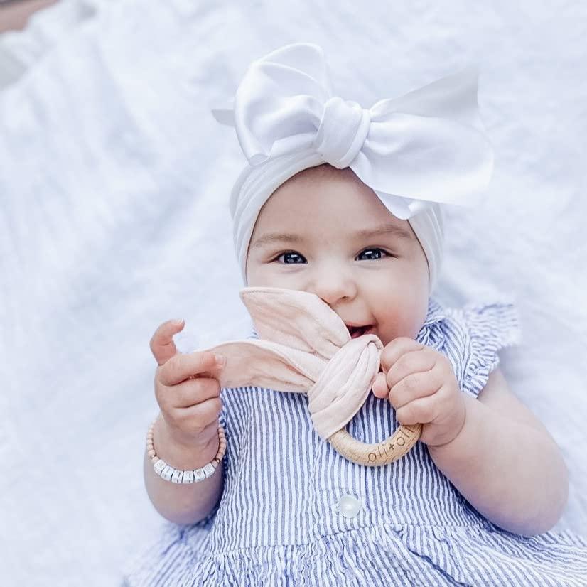 Mordedor de Madera para Bebés Ali+Oli Conejo Rosa