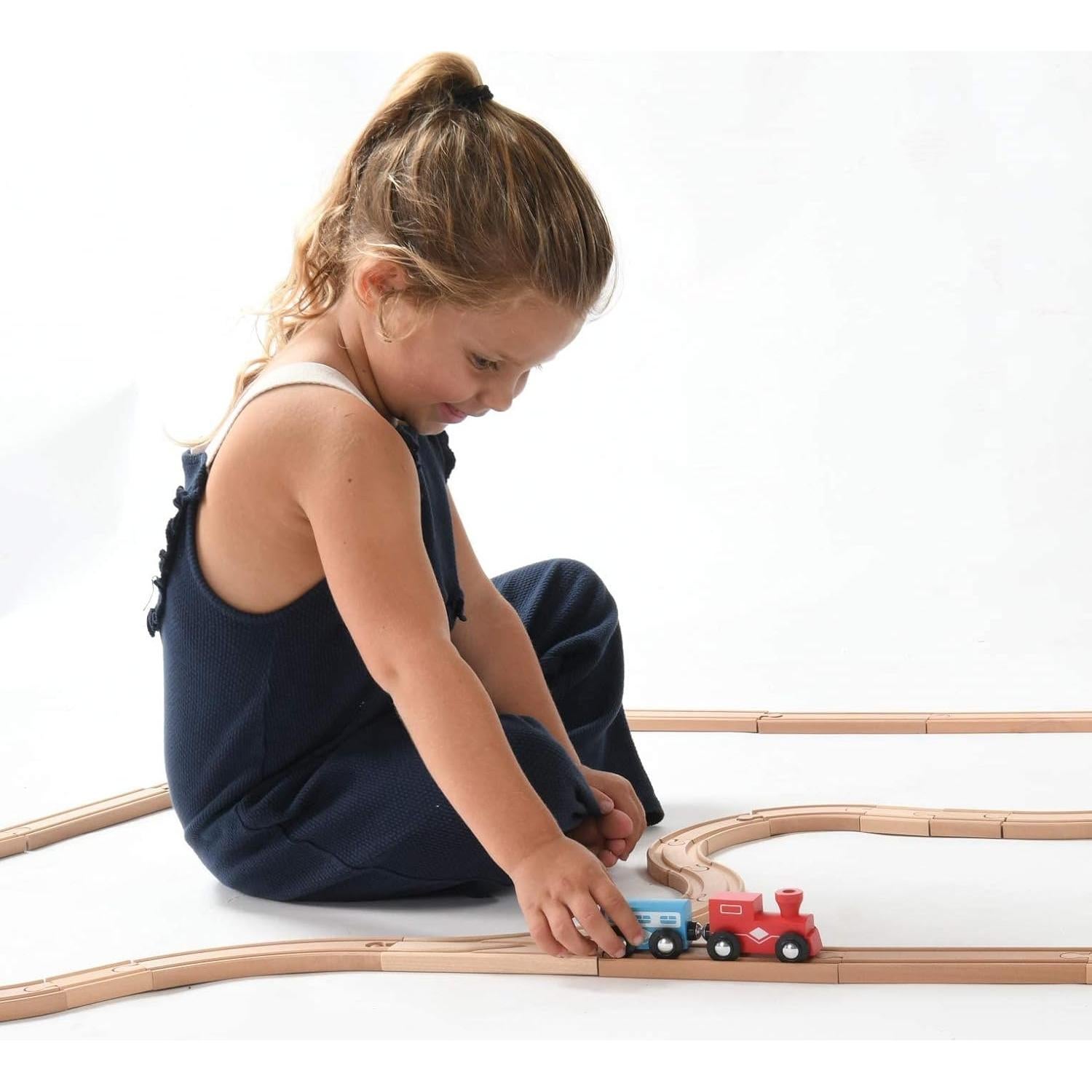 Pistas de Tren de Madera Play22 - 52 PCS + 2 Trenes - Compatible