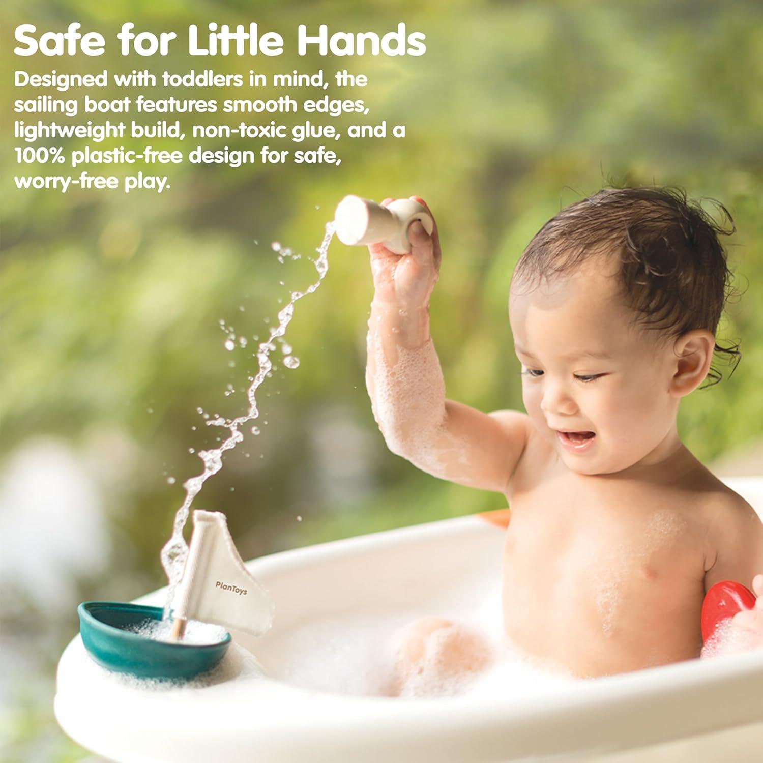 Barco de Vela de Oso Polar PlanToys - Juguete de Baño Ecológico