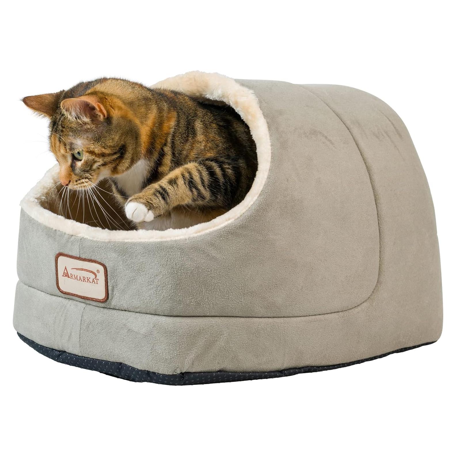 Cama para Gato Armarkat Verde Salvia 45.7x31.8 cm