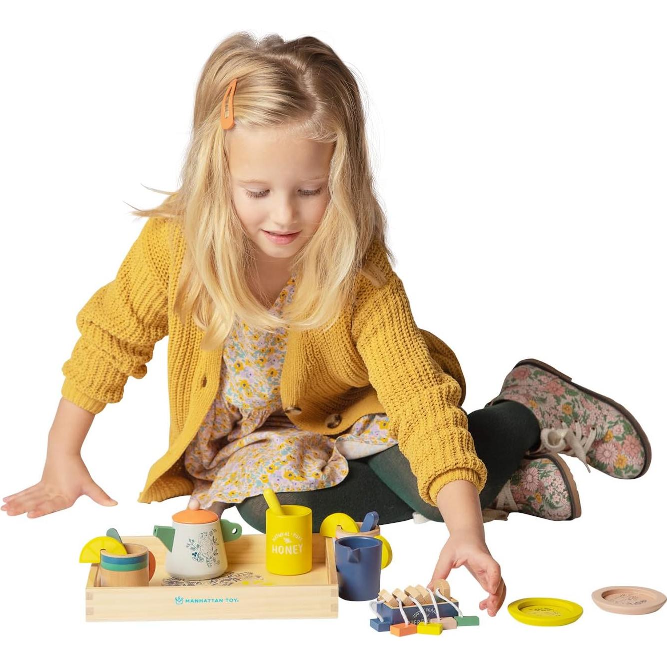 Juego de Té de Madera Manhattan Toy Flora y Fauna 23 Piezas