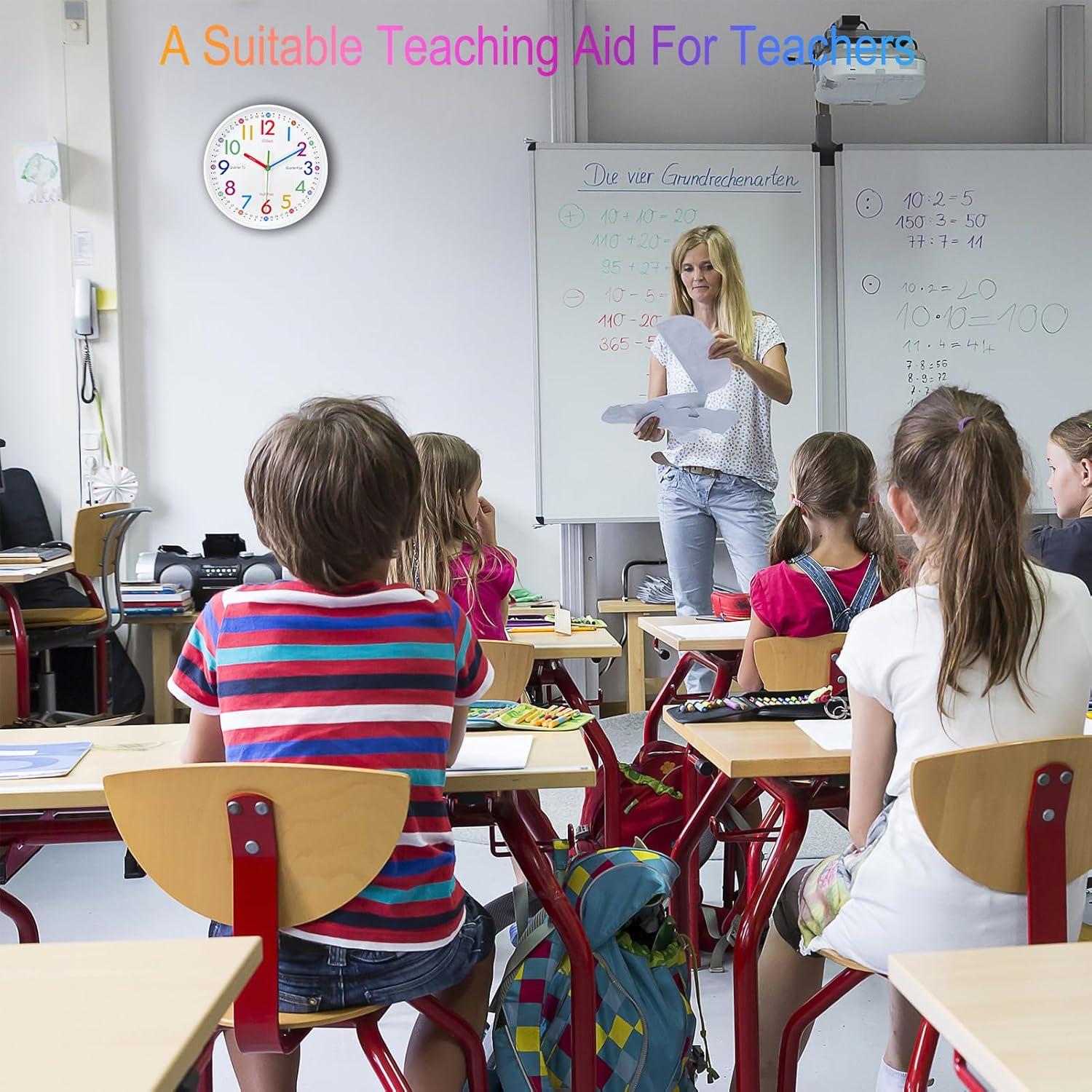 Reloj de Pared Analógico AIRUIFU 30.48 cm Colorido Silencioso