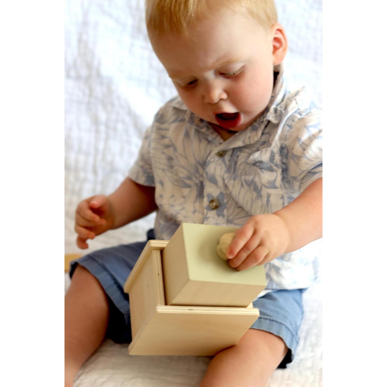 Caja de Banco de Monedas de Madera Montessori - 12.7x10.8cm