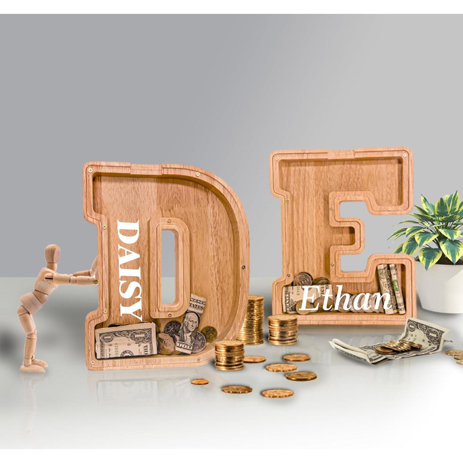 Banco de Dinero de Letras de Madera JoomlaFly 23.5 cm