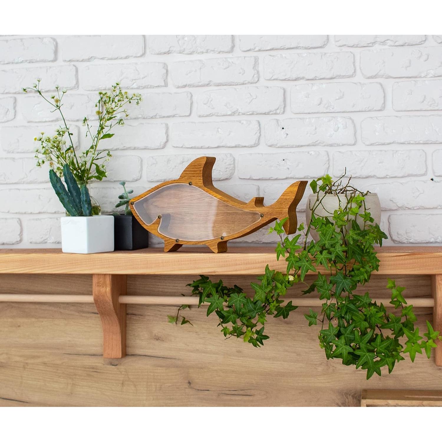 Hucha de Madera de Roble en Forma de Tiburón WOODPRESENTS