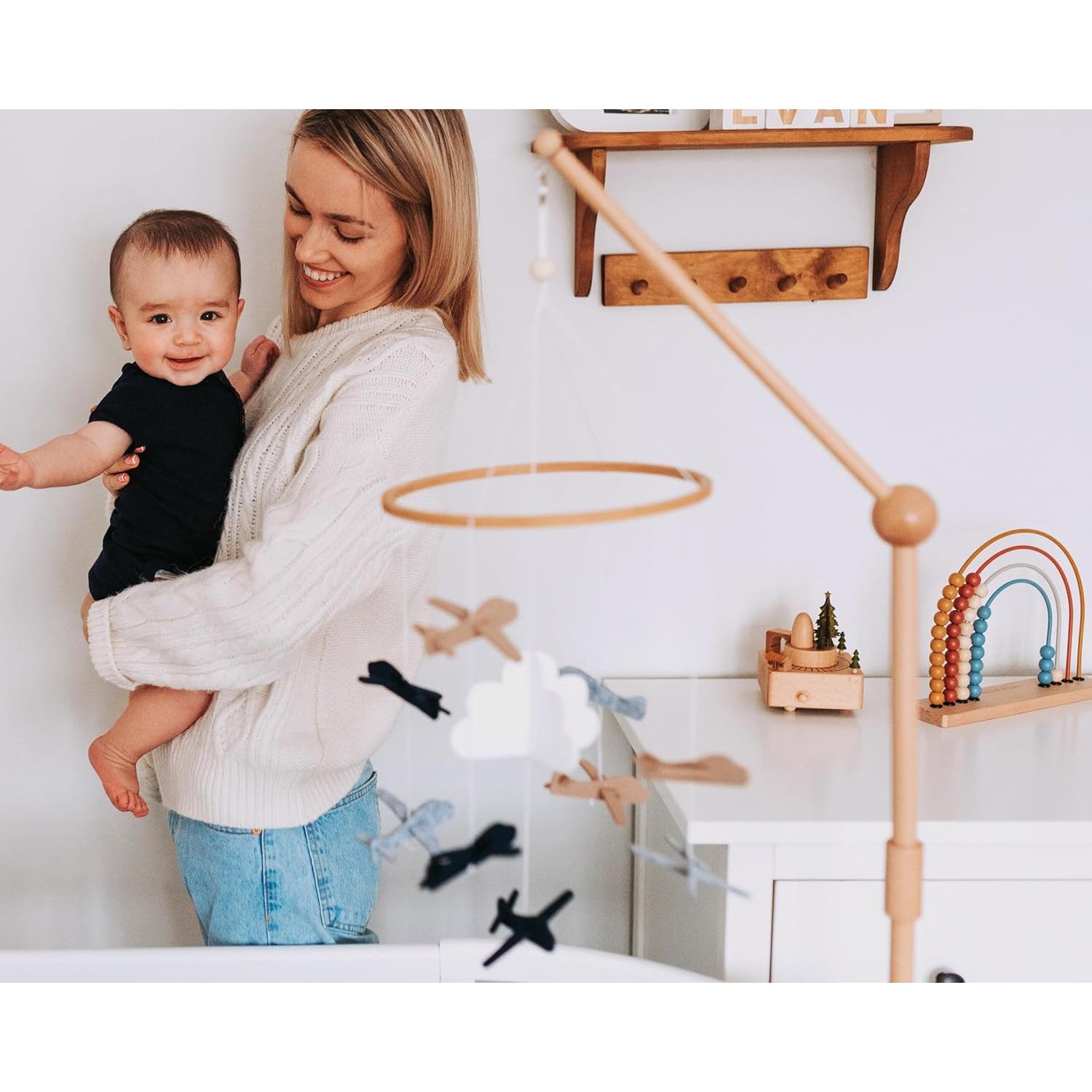 Móvil de Cuna Sorrel + Fern Aviones en las Nubes - Gris y Blanco