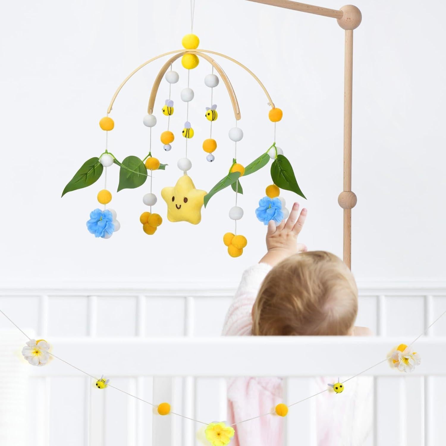 Móvil para Cuna Fcesuk Estrellas y Flores Amarillo 22.86cm