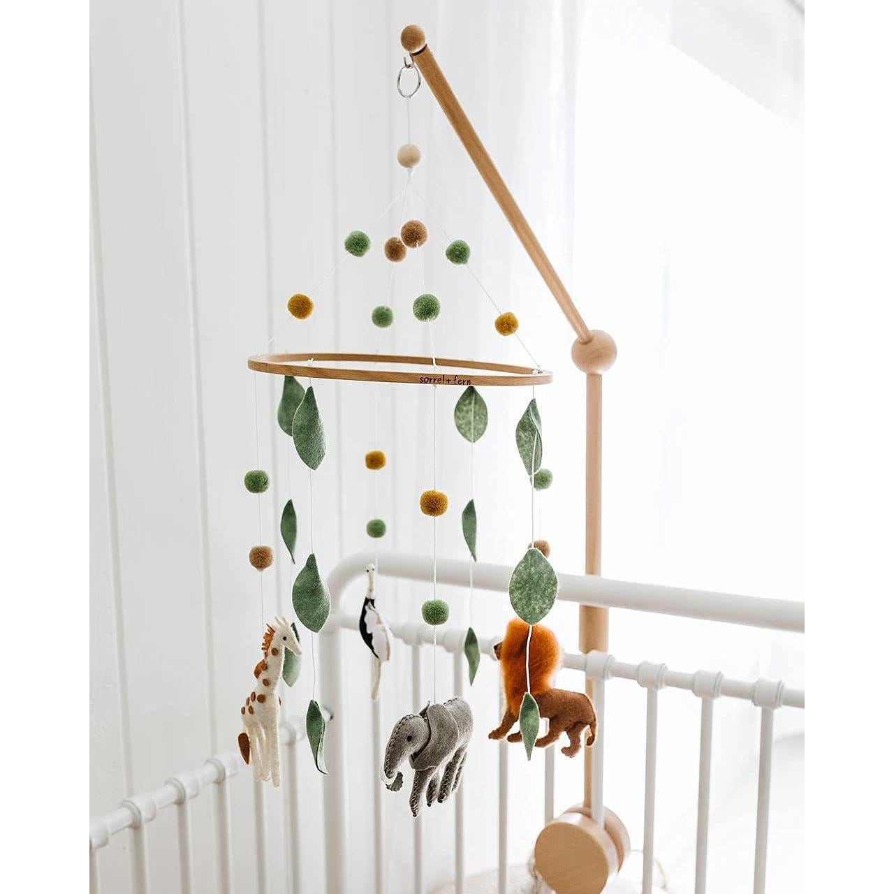 Móvil de Cuna Aventura Safari Sorrel + Fern - Fieltro Ajustable