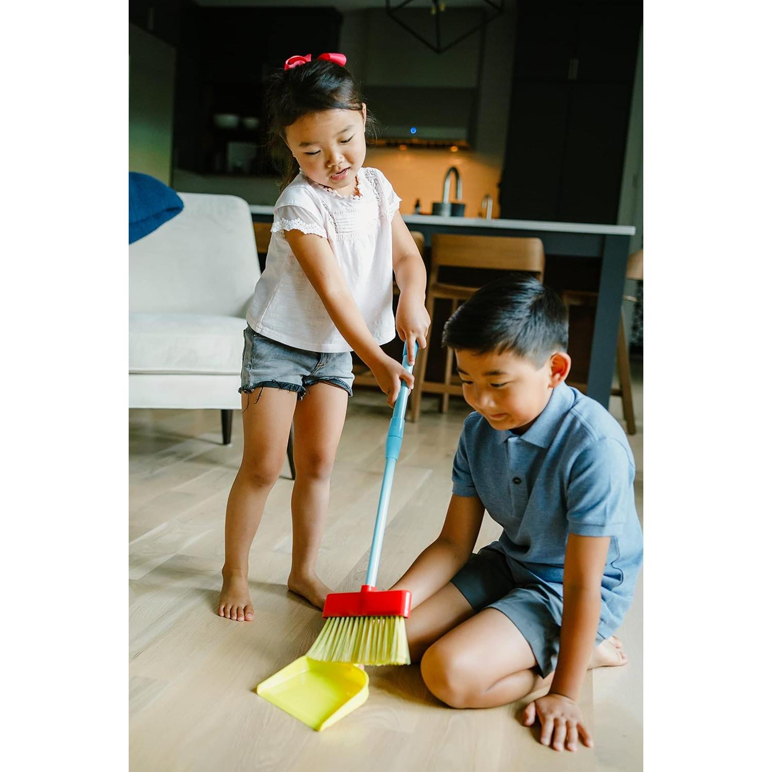 Conjunto de Limpieza Infantil Chuckle & Roar - 7 Piezas