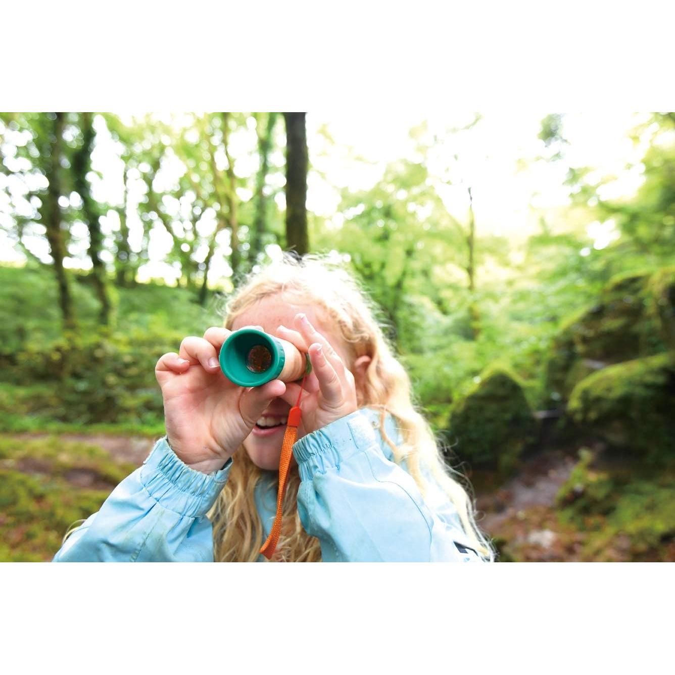 Telescopio Ajustable Hape 8X para Niños de Bambú Sostenible