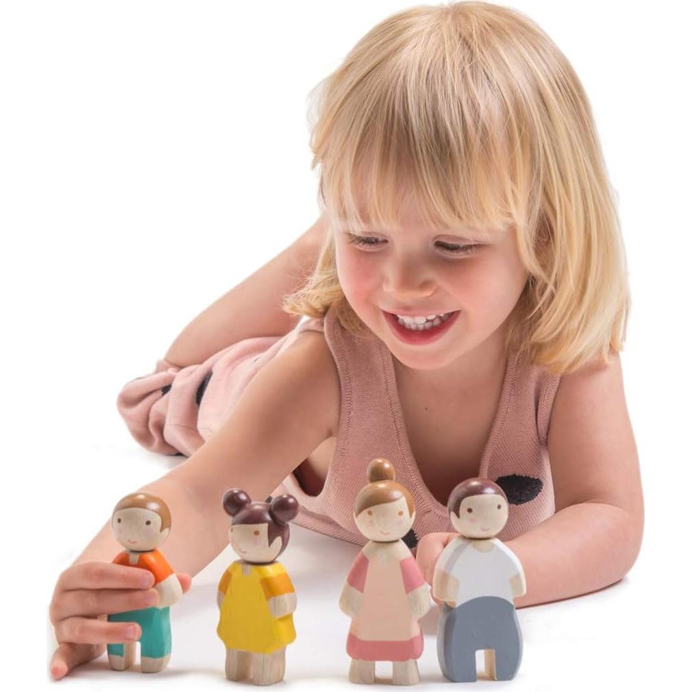 Juego de Muñecas de Madera Tender Leaf - Familia Leaf 4 Piezas