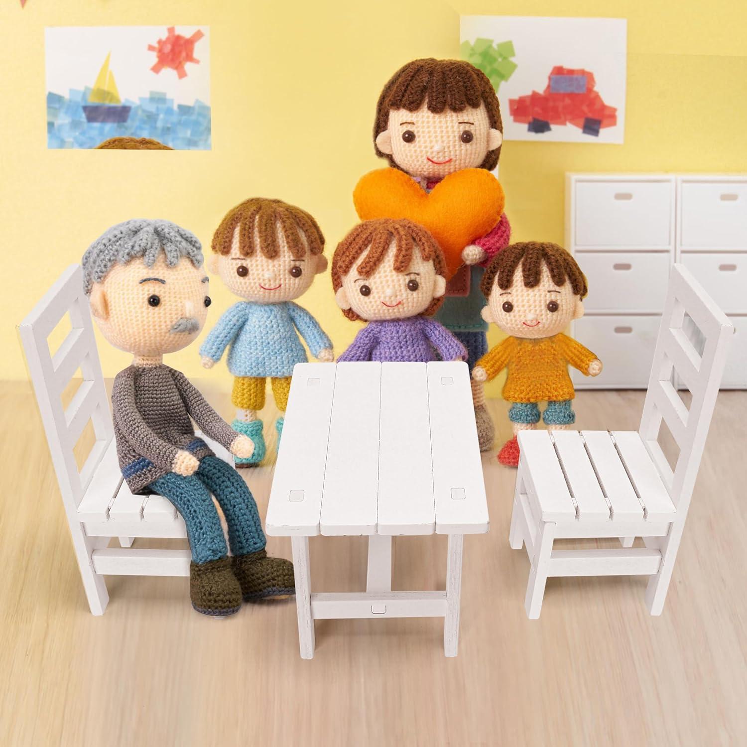 Juego de Muebles para Casa de Muñecas Marsrut 1:6 - Mesa y 2 Sillas