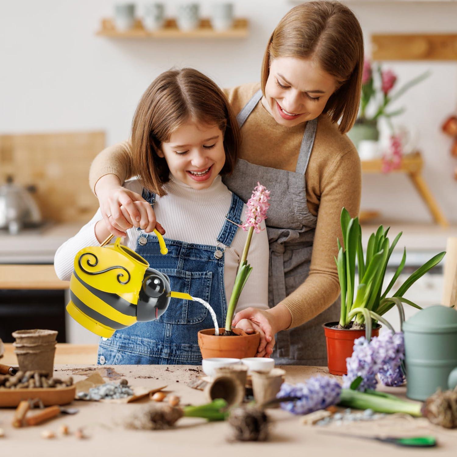 Regadera de Metal FJJBSD en Forma de Abeja 1.89L Multicolor