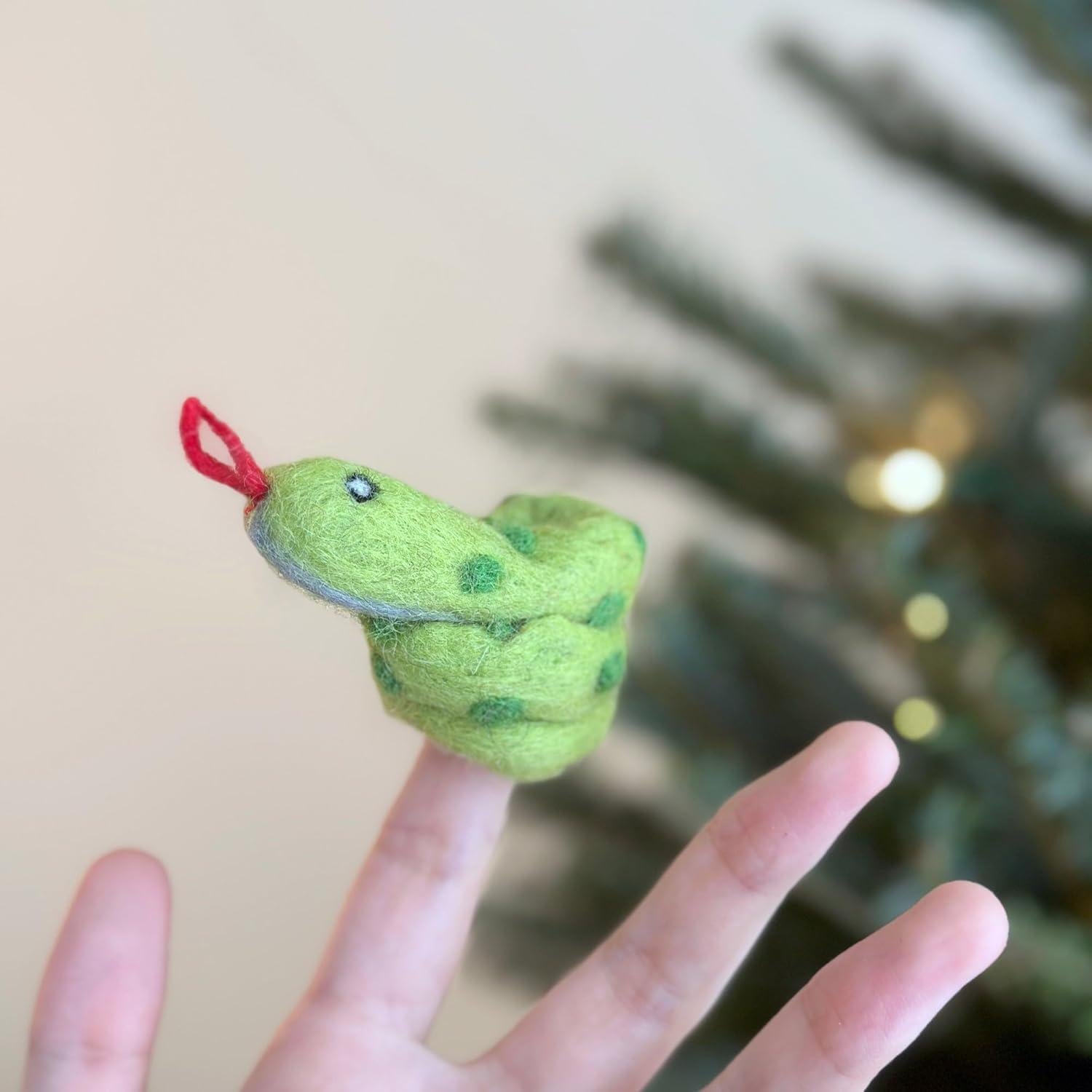 Títere de dedo de serpiente verde Ganapati Crafts 10 cm