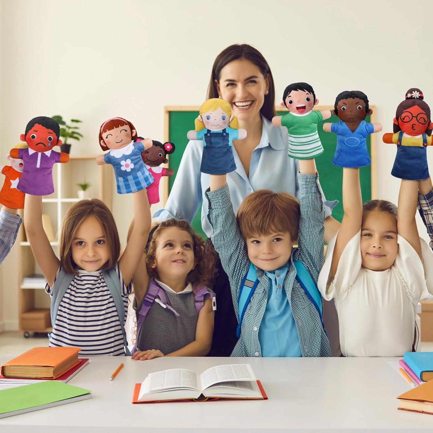 Conjunto de 8 Marionetas de Mano Poen Multiculturales 27x20 cm