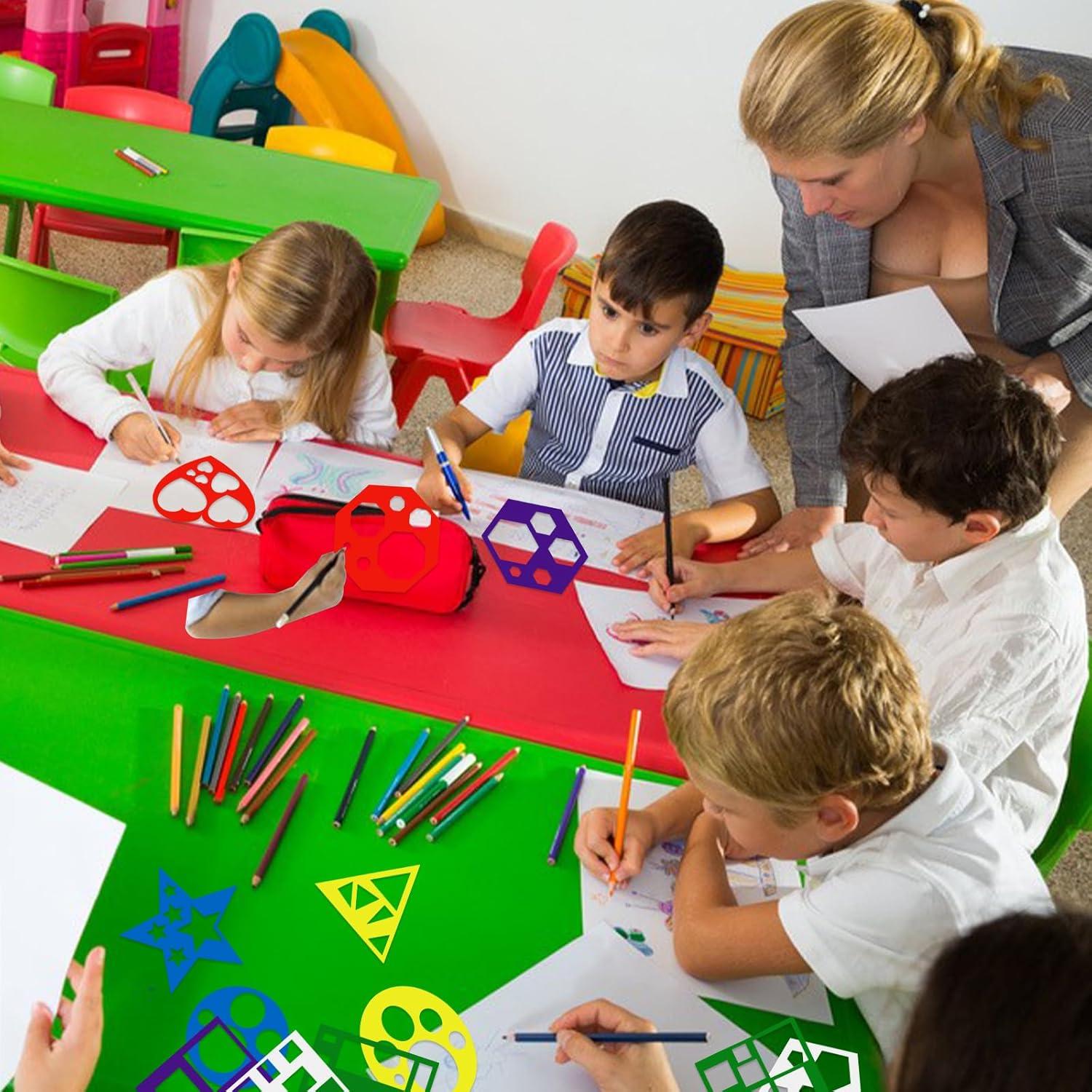 Set de 12 Plantillas Geométricas Reutilizables Larrel 13x13 cm