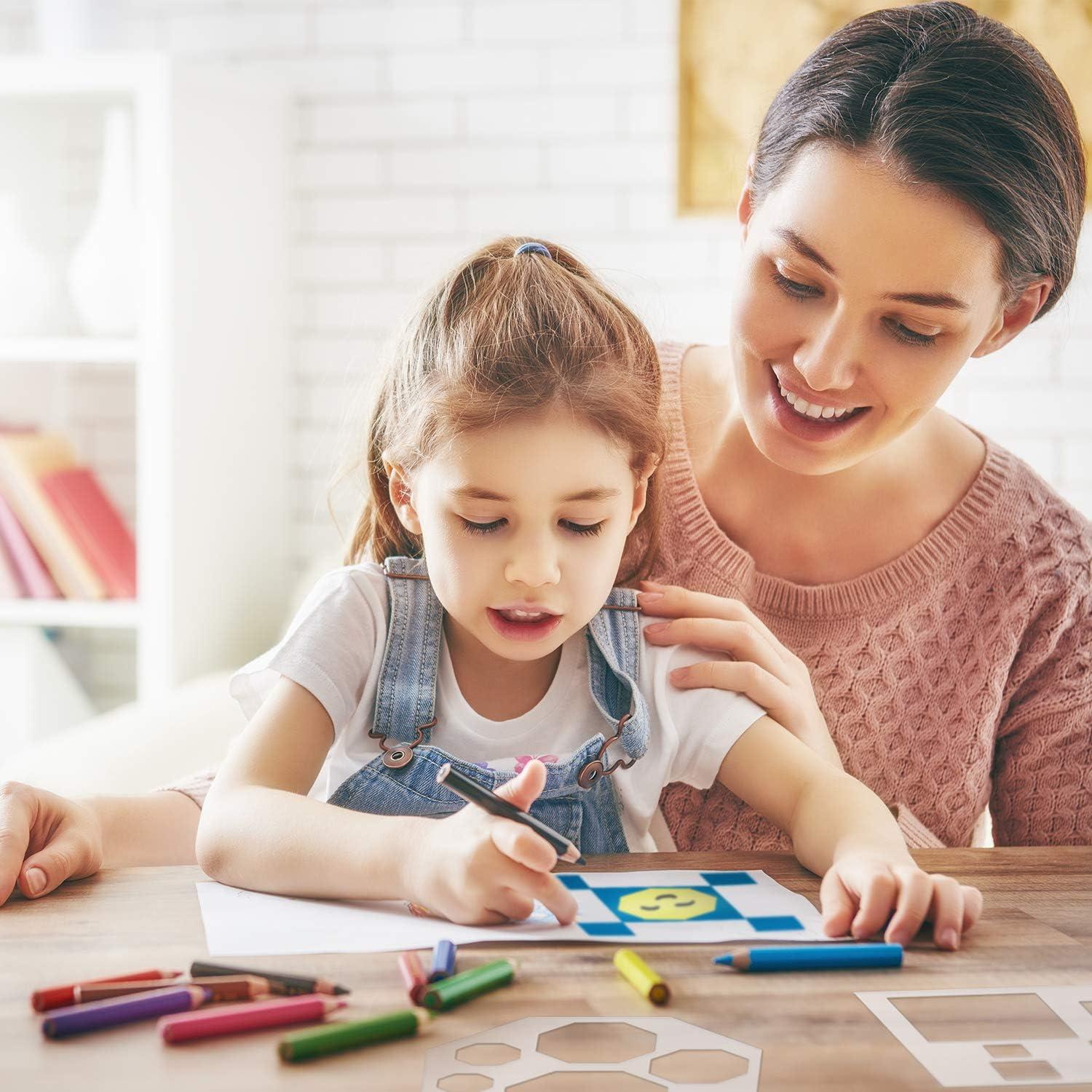 Set de 12 Plantillas de Dibujo de Plástico Outus 23x23 cm