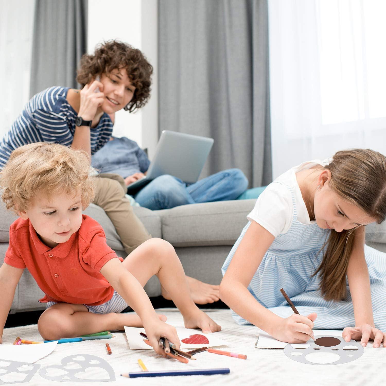 Set de 12 Plantillas de Dibujo de Plástico Outus 23x23 cm