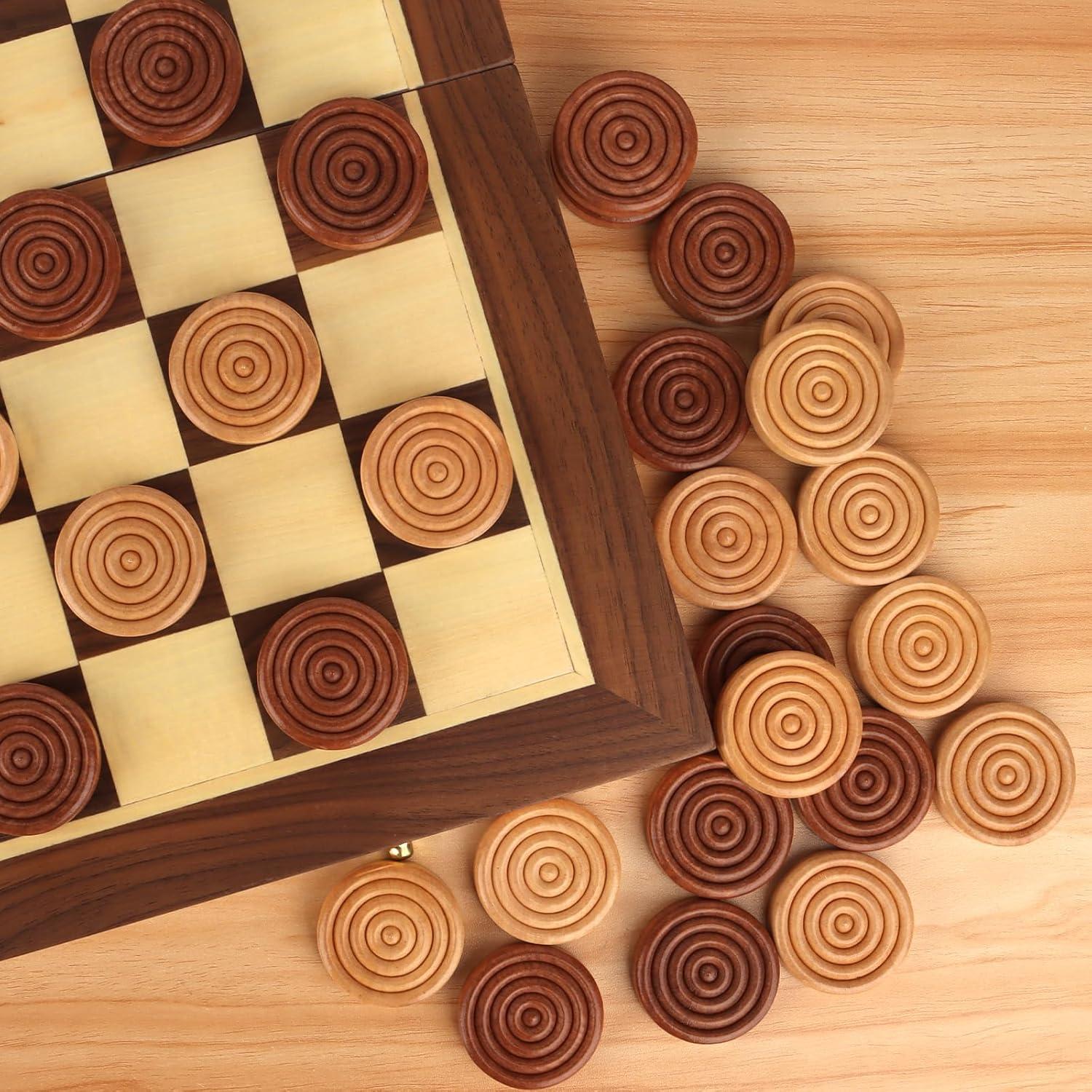 Piezas de Damas de Madera QuadPro - 30 Piezas y 5 Dados