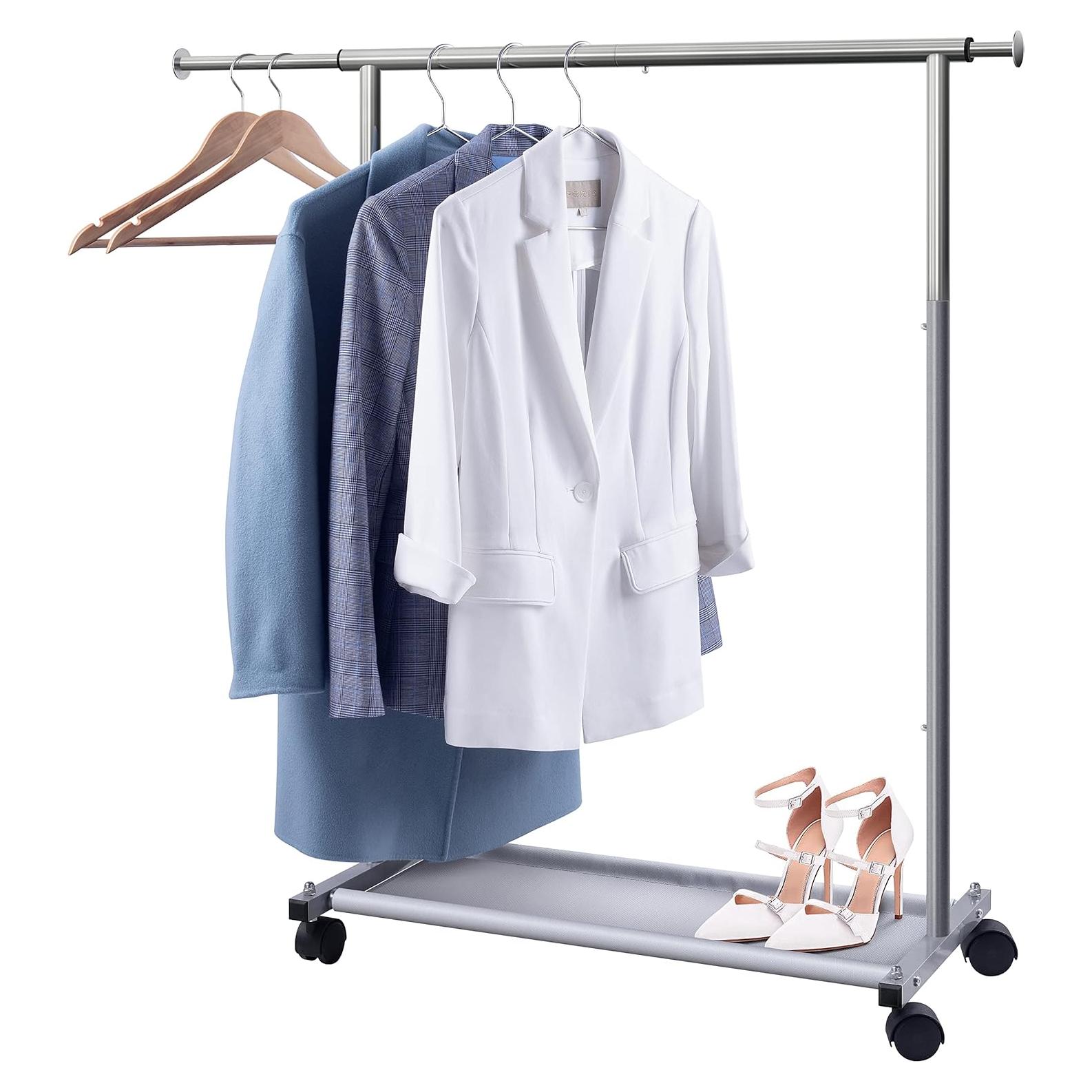 Perchero Corto Rodante MISSLO con Estantes y Ruedas Plata