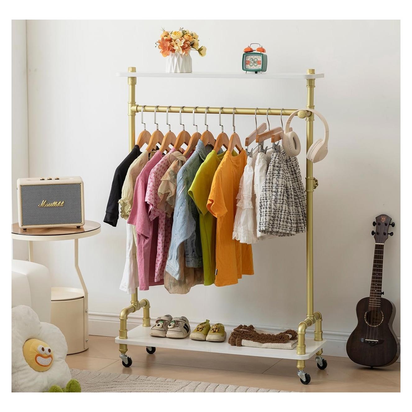 Perchero de Ropa Infantil ZYUXUAN con Estante y Ruedas 115 cm