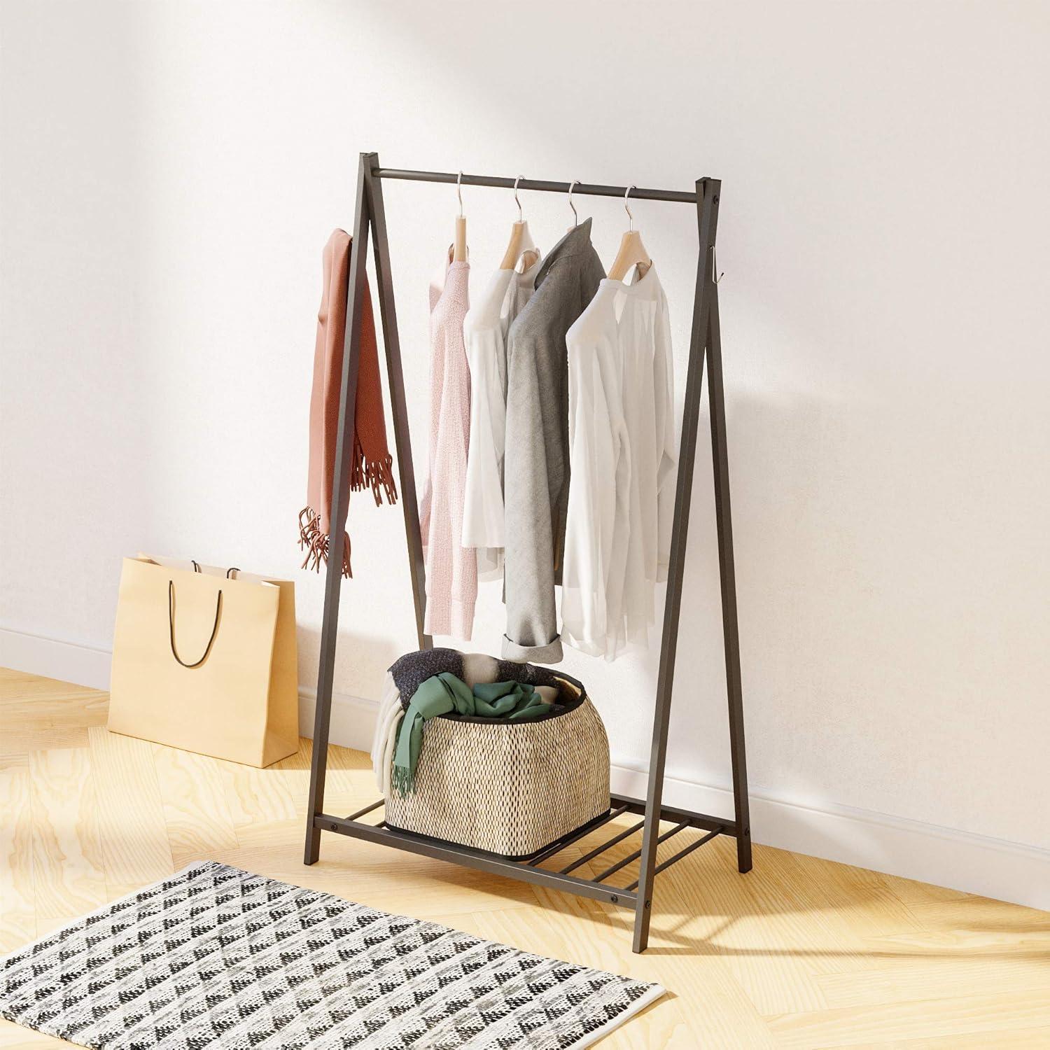 Rack de Ropa para Niños Bestier de Acero 116.8 cm con Estante