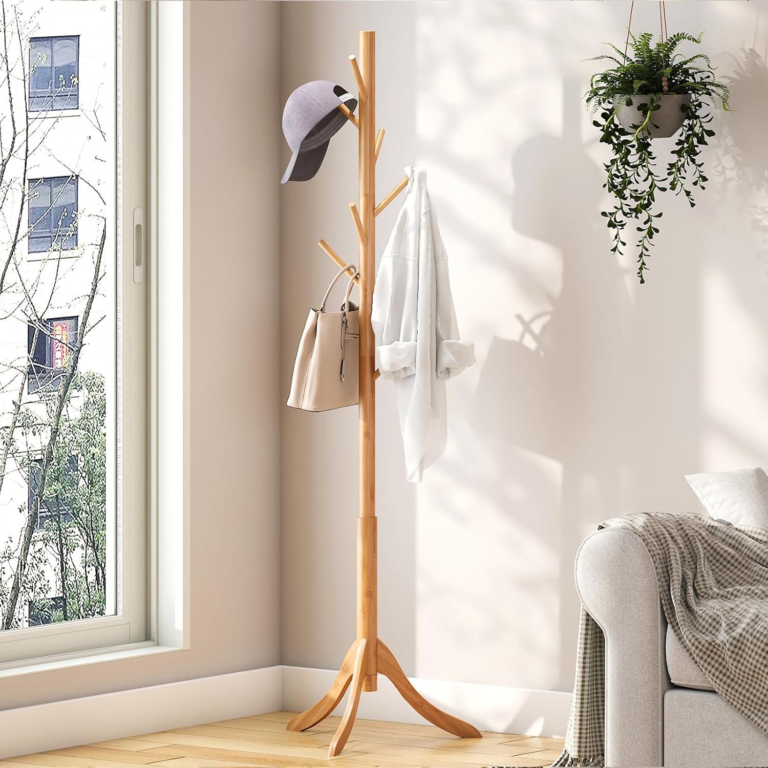 Perchero de pie Kiplant de bambú ajustable con 8 ganchos