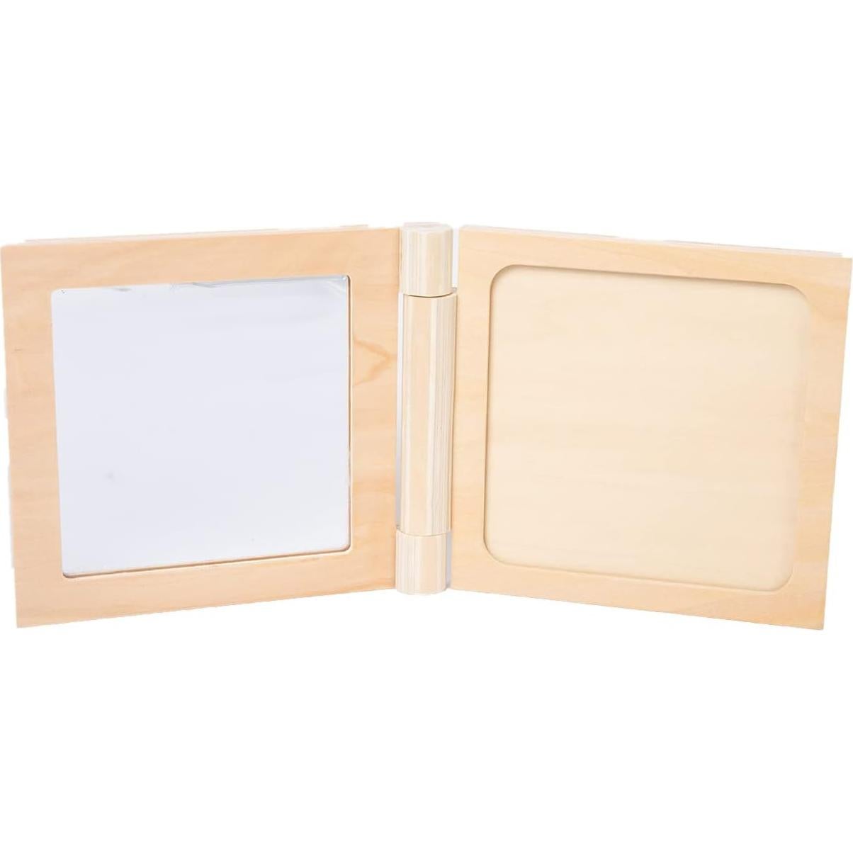 Tarjetas Montessori en Blanco y Negro con Marco de Madera y Espejo