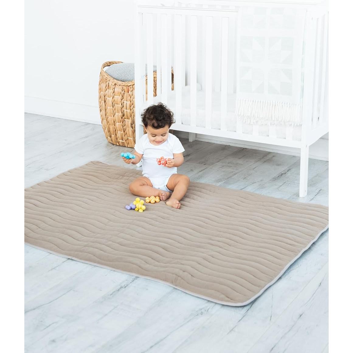 Alfombra de Piso Ubbi Baby 1.45m x 1.07m Acolchada Taupe