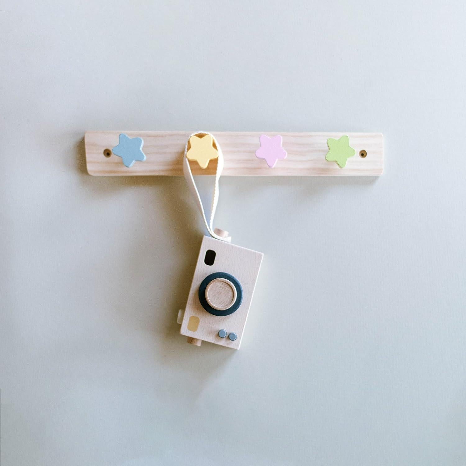 Perchero de Pared WonderBee para Niños | 4 Ganchos Estrella | Pino Natural