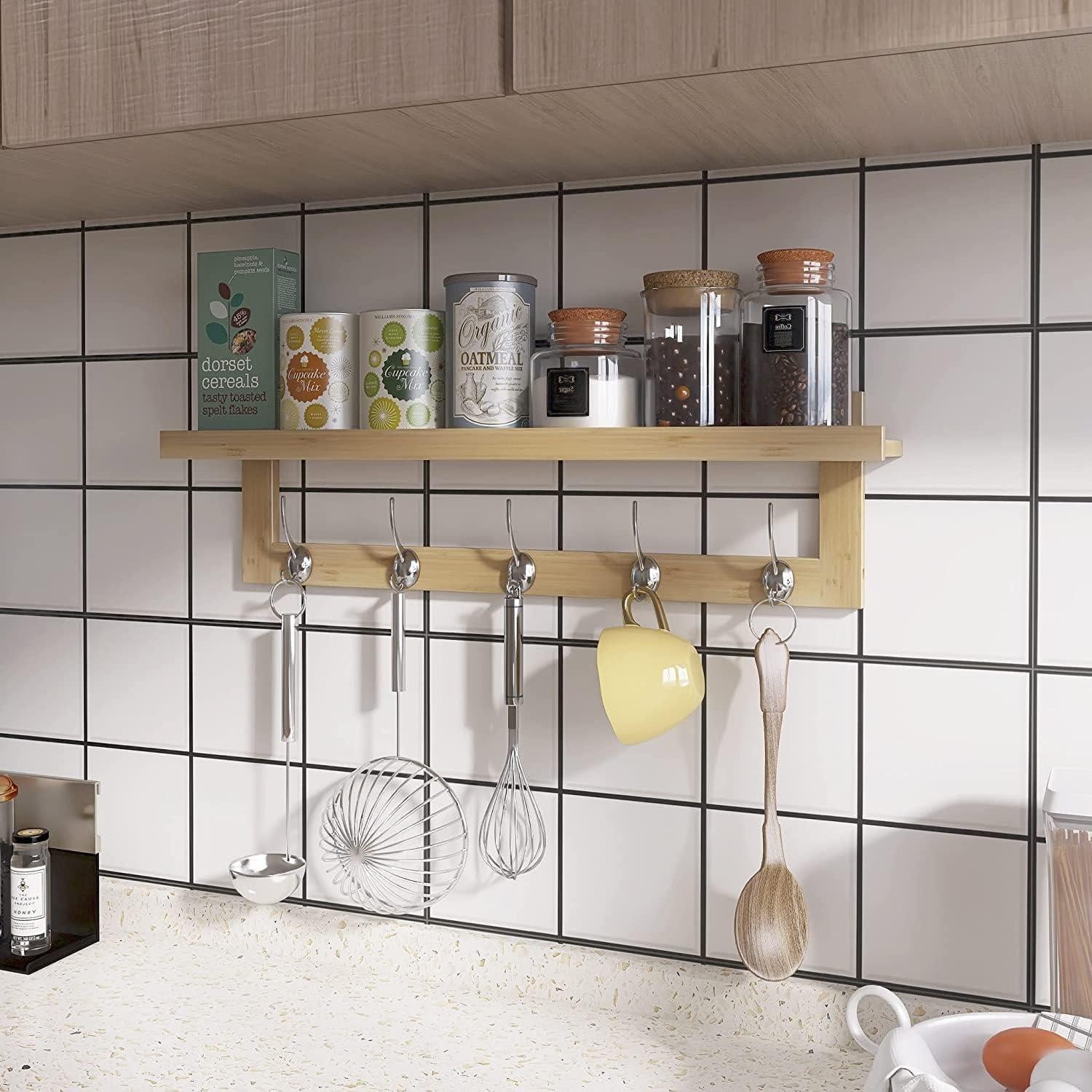 Perchero de pared SMIBUY con estante de bambú y 5 ganchos