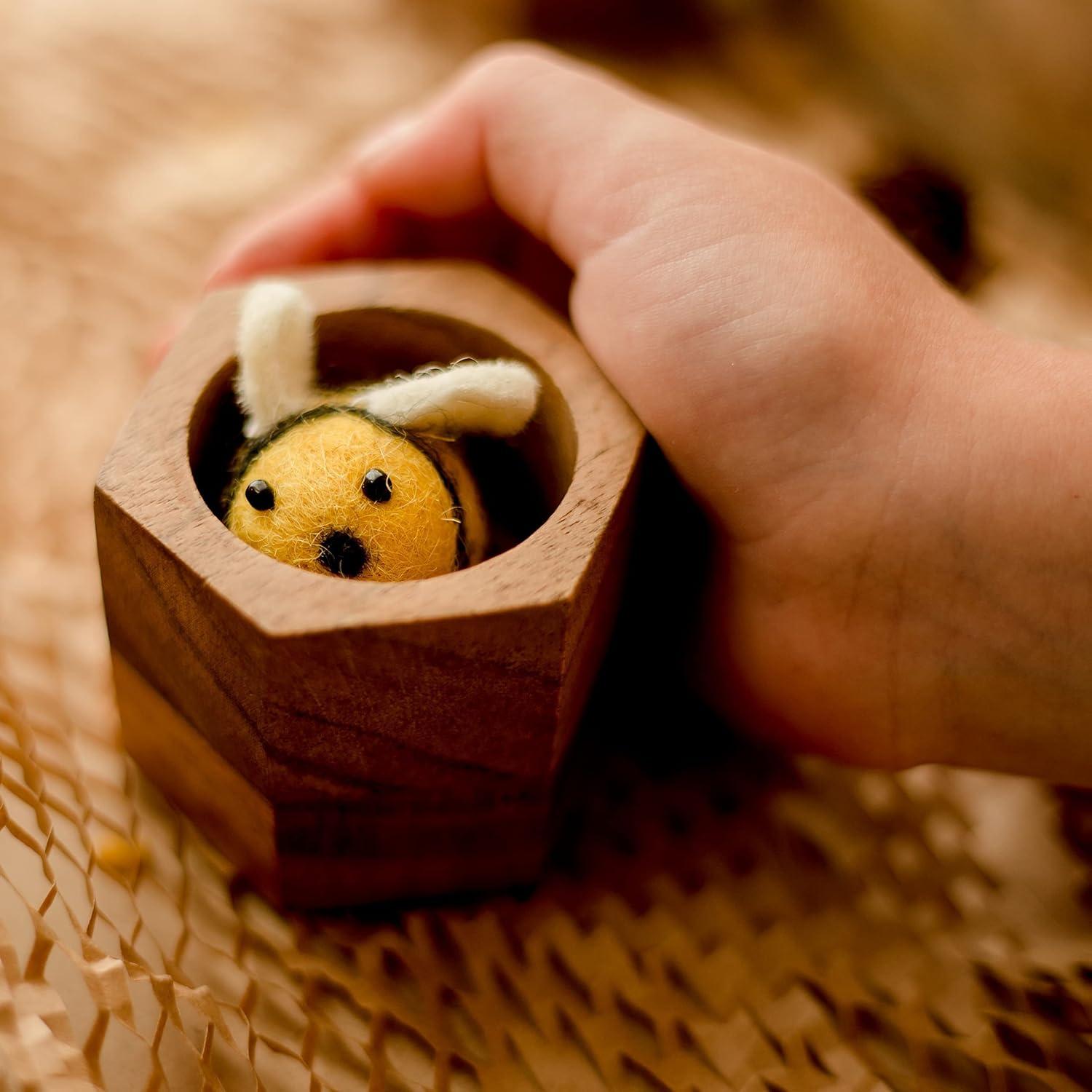 Juguete de Clasificación Kookaroo - Colmena de Madera 1kg