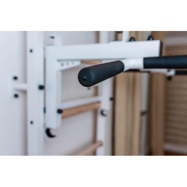 Escalera Sueca de Madera BenchK Serie 7 - Barra de Dominadas