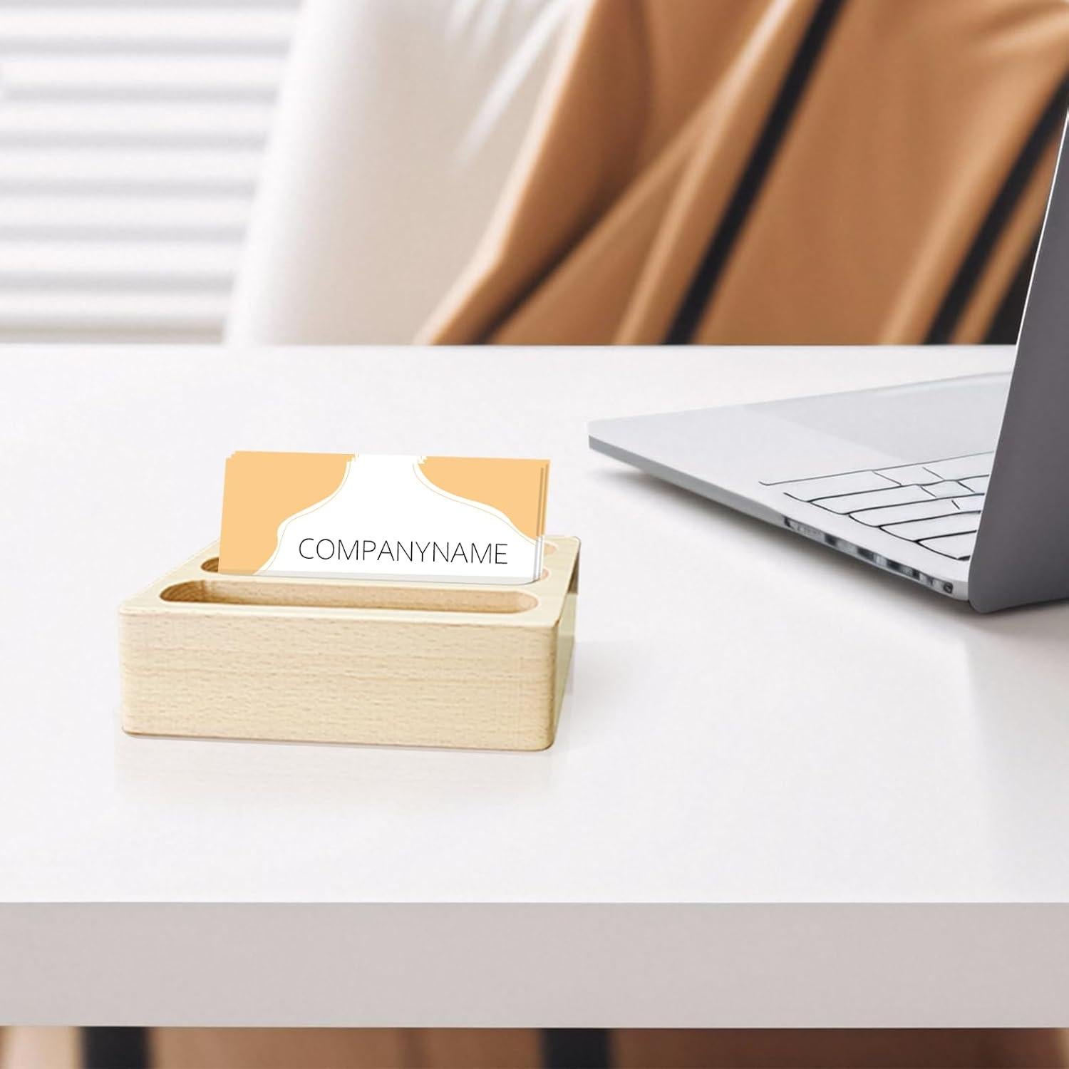 Soporte de Madera Montessori Adena para Tarjetas de 9 cm