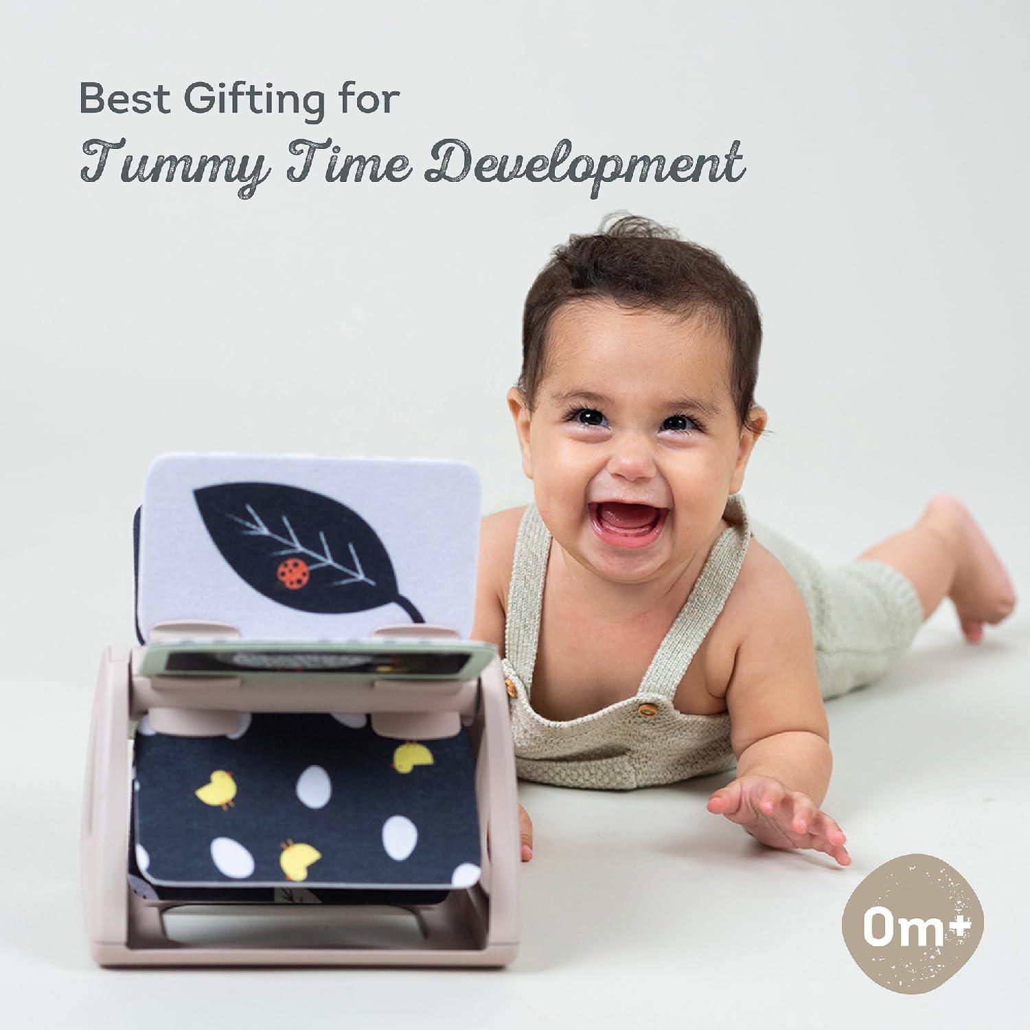 Libro Giratorio Taf Toys en Blanco y Negro con Sonido