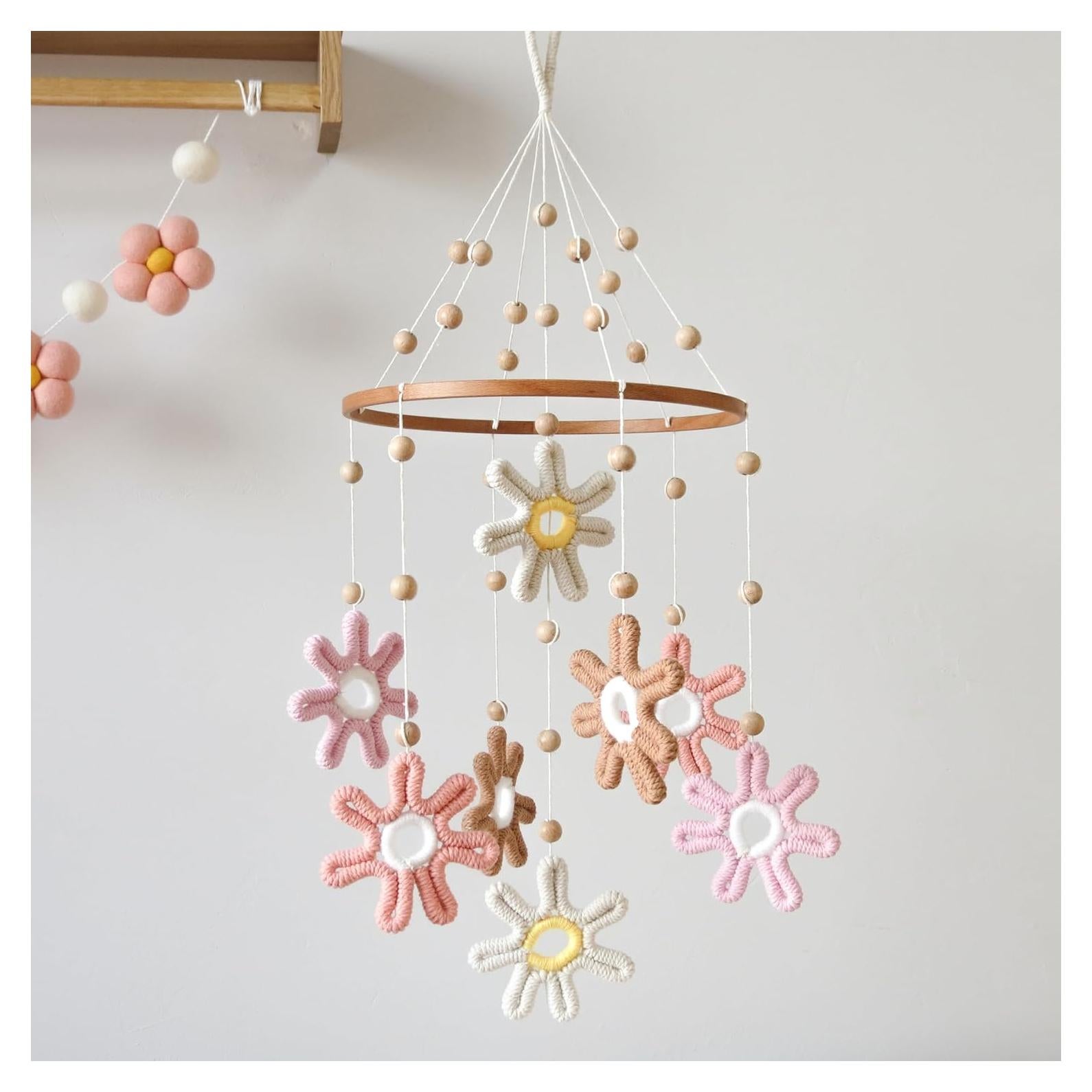 Móvil de Cuna Boho GOUKURLSMA con Margaritas Tejidas 56cm