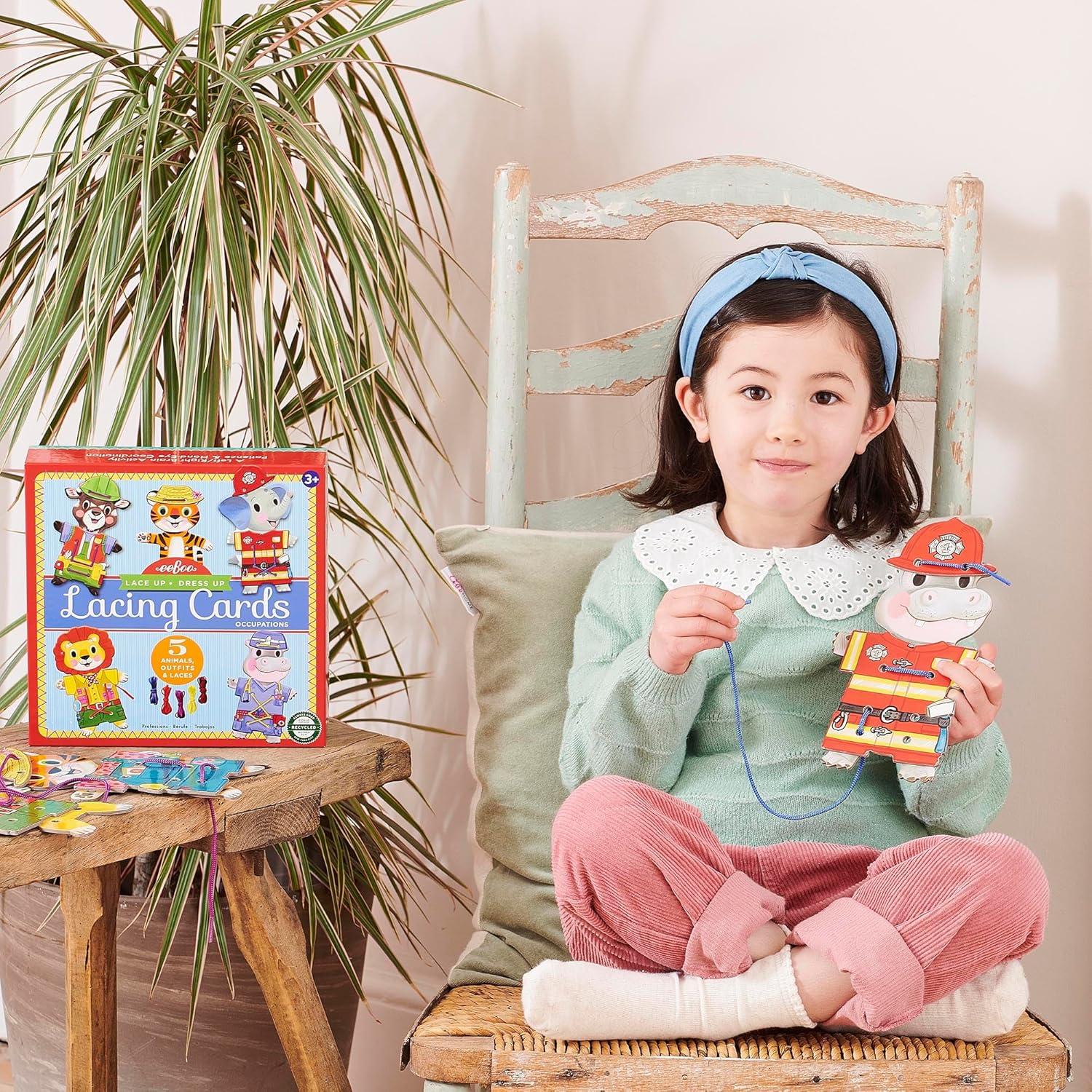 Tarjetas de Enhebrado para Vestir eeBoo - 5 Personajes y Atuendos