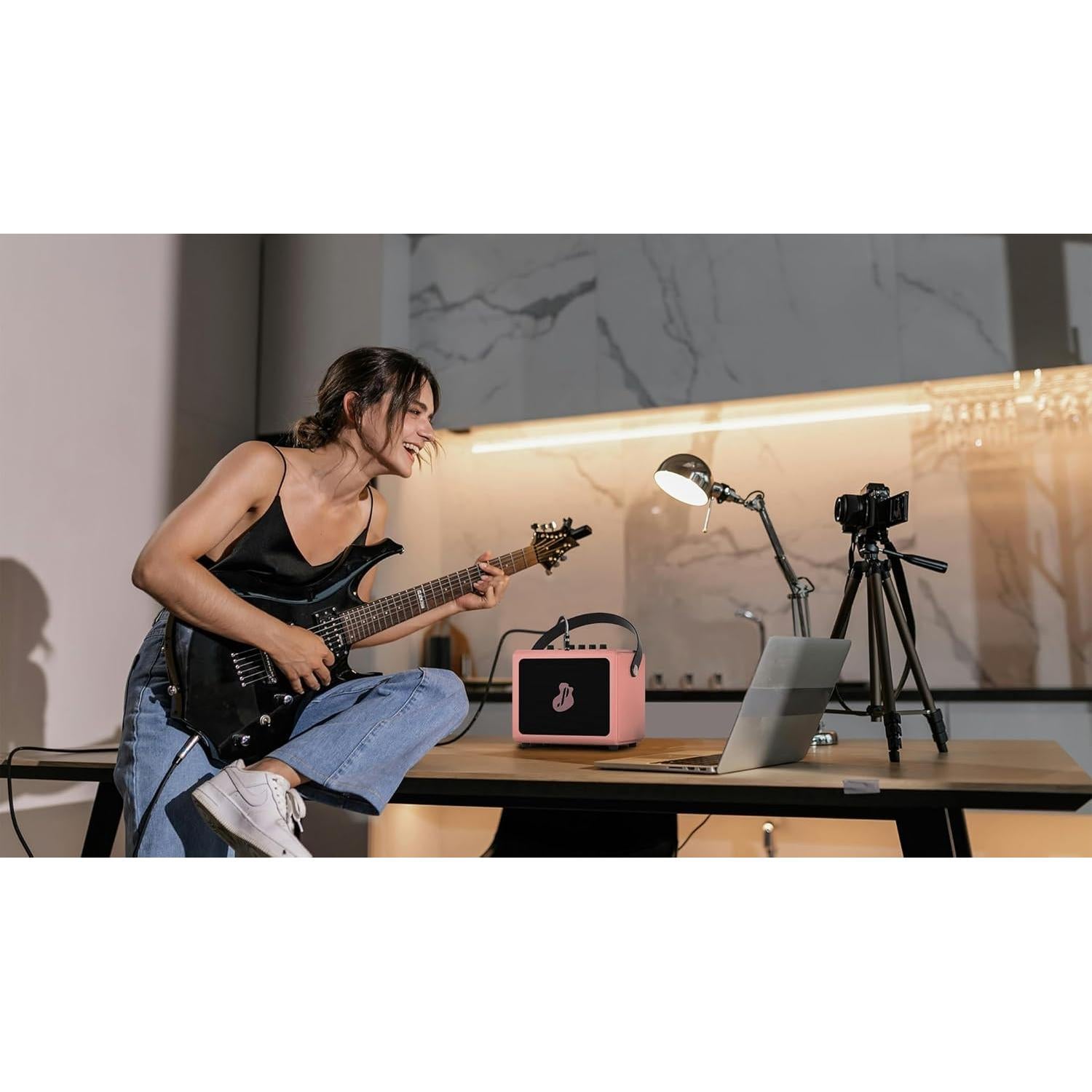 Mini Amplificador de Guitarra Eléctrica Recargable 5W Rosa