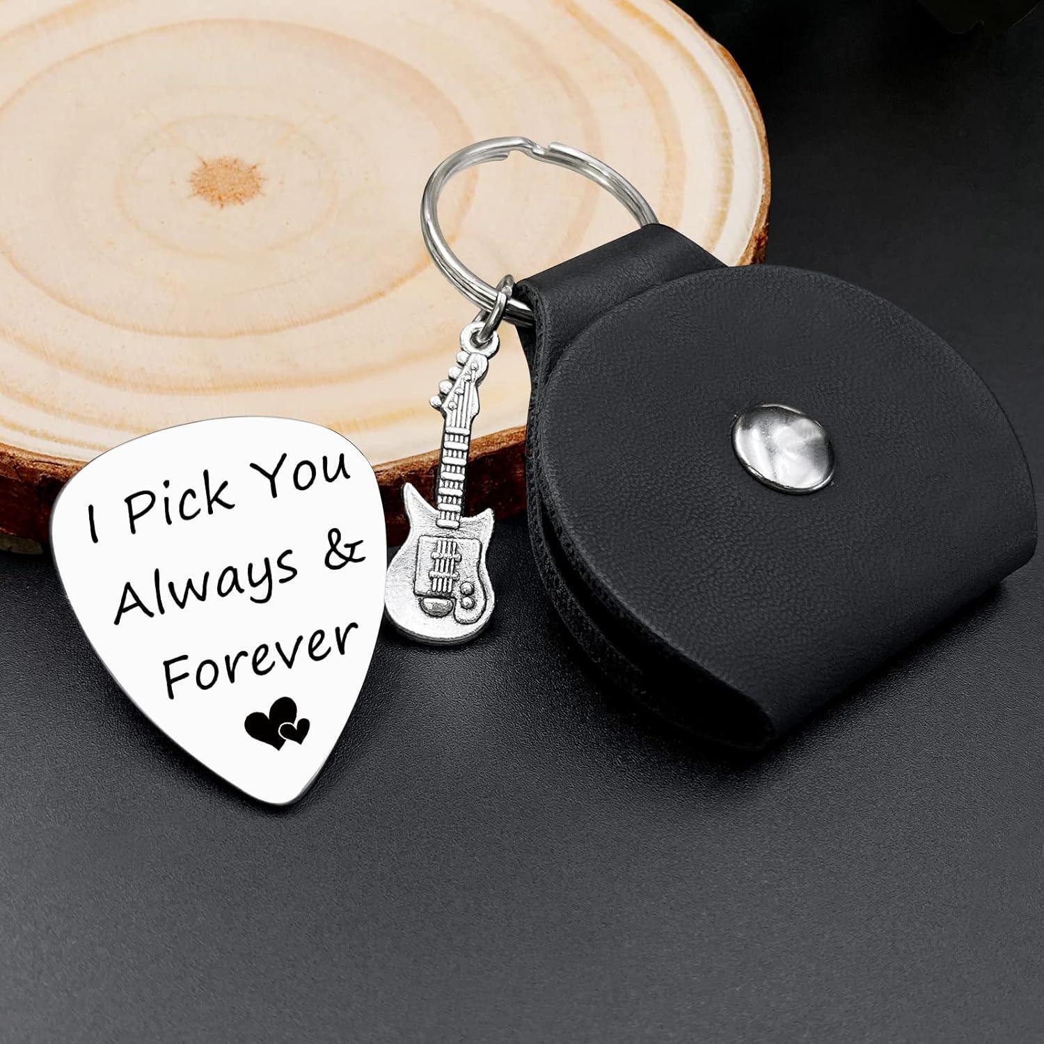 Púa de Guitarra Acero Inoxidable Grabada con Estuche de Cuero