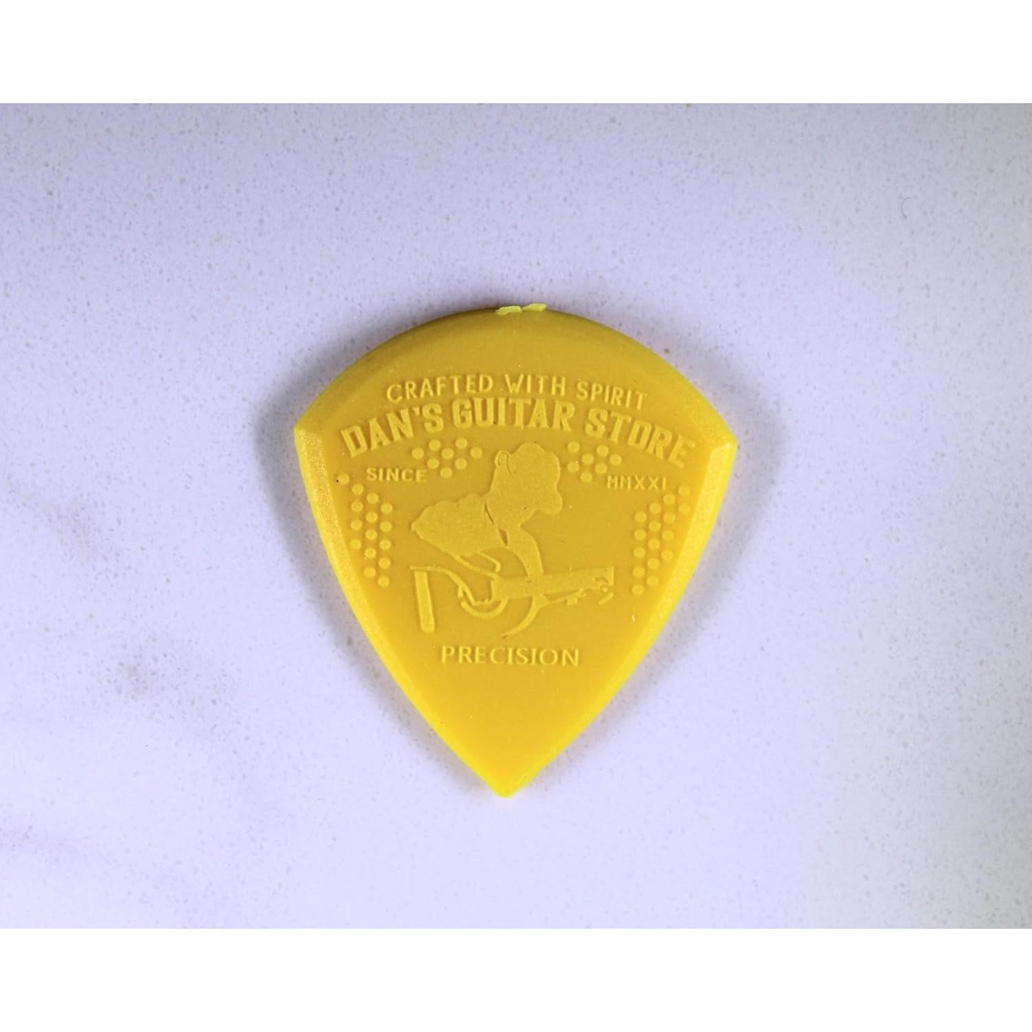 Paquete de 10 Púas de Guitarra Dan 0.80mm Nylon Amarillo